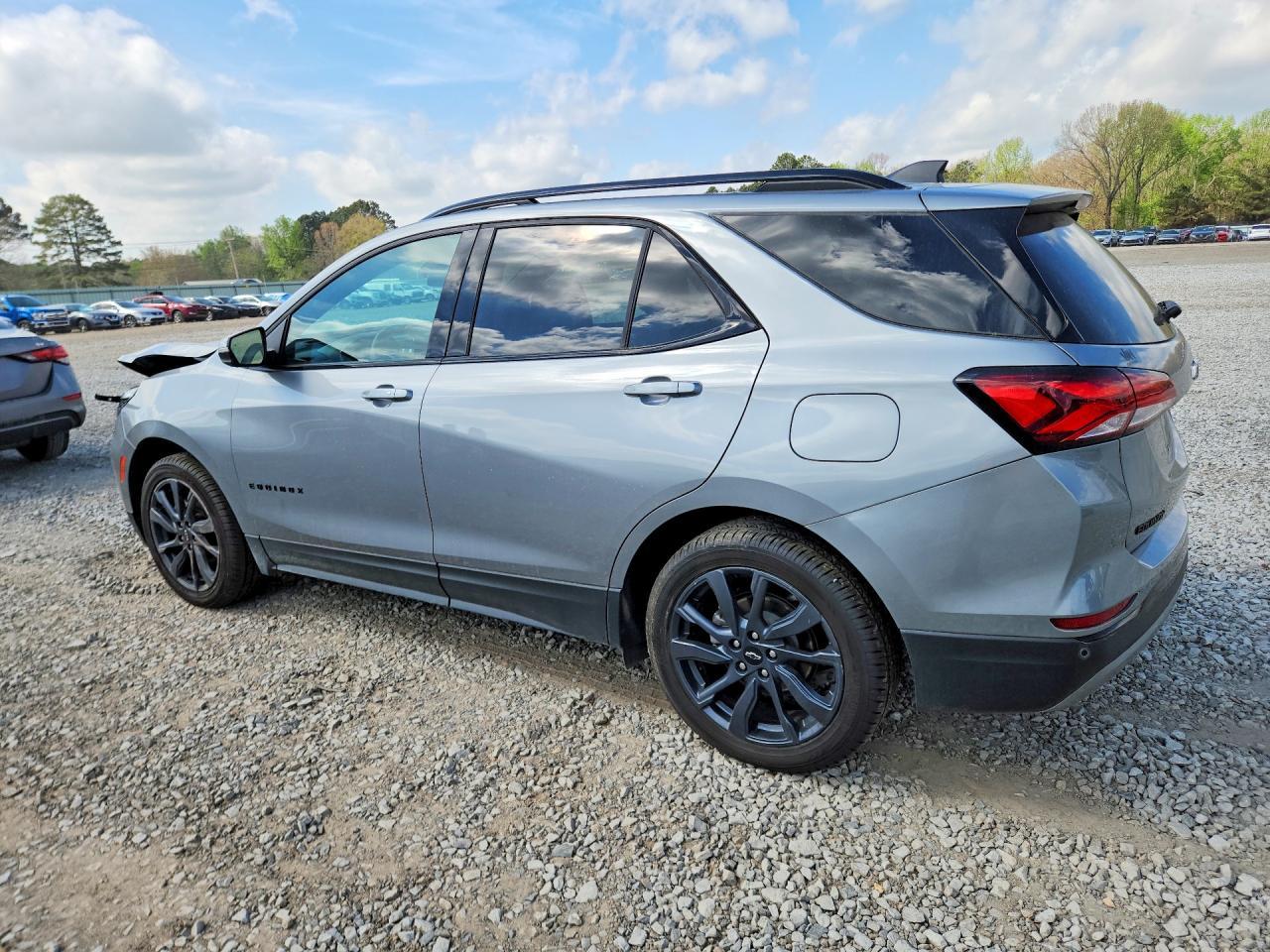 2024 Chevrolet Equinox Rs - Image 2
