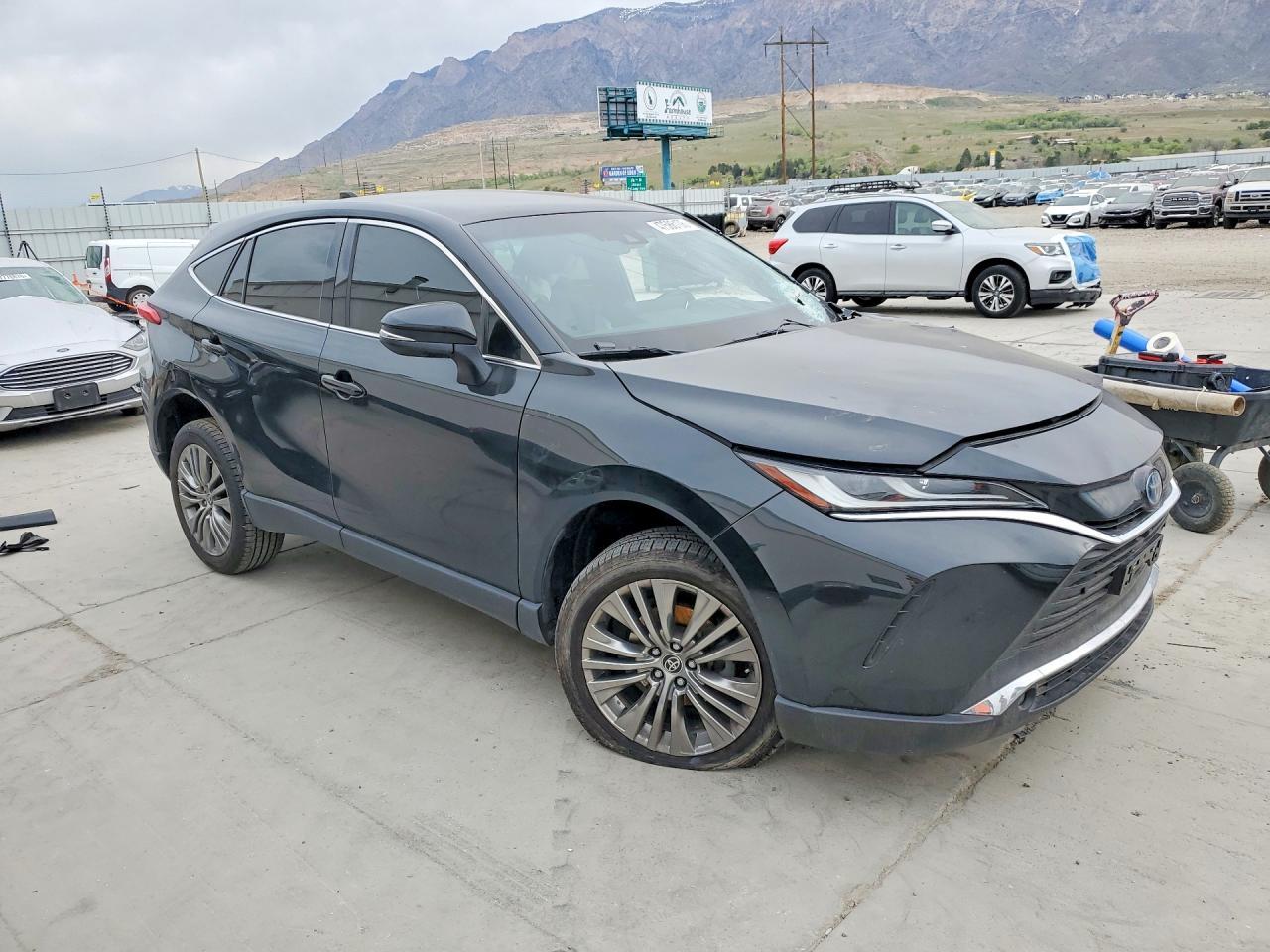 2022 Toyota Venza Limited - Фото 4