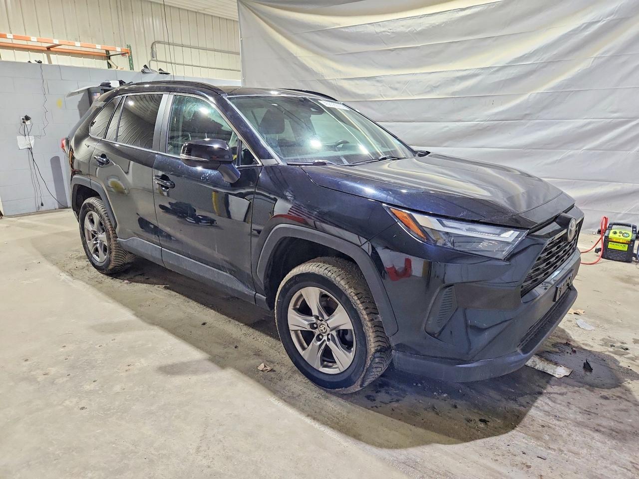 2022 Toyota Rav4 Xle - Image 4