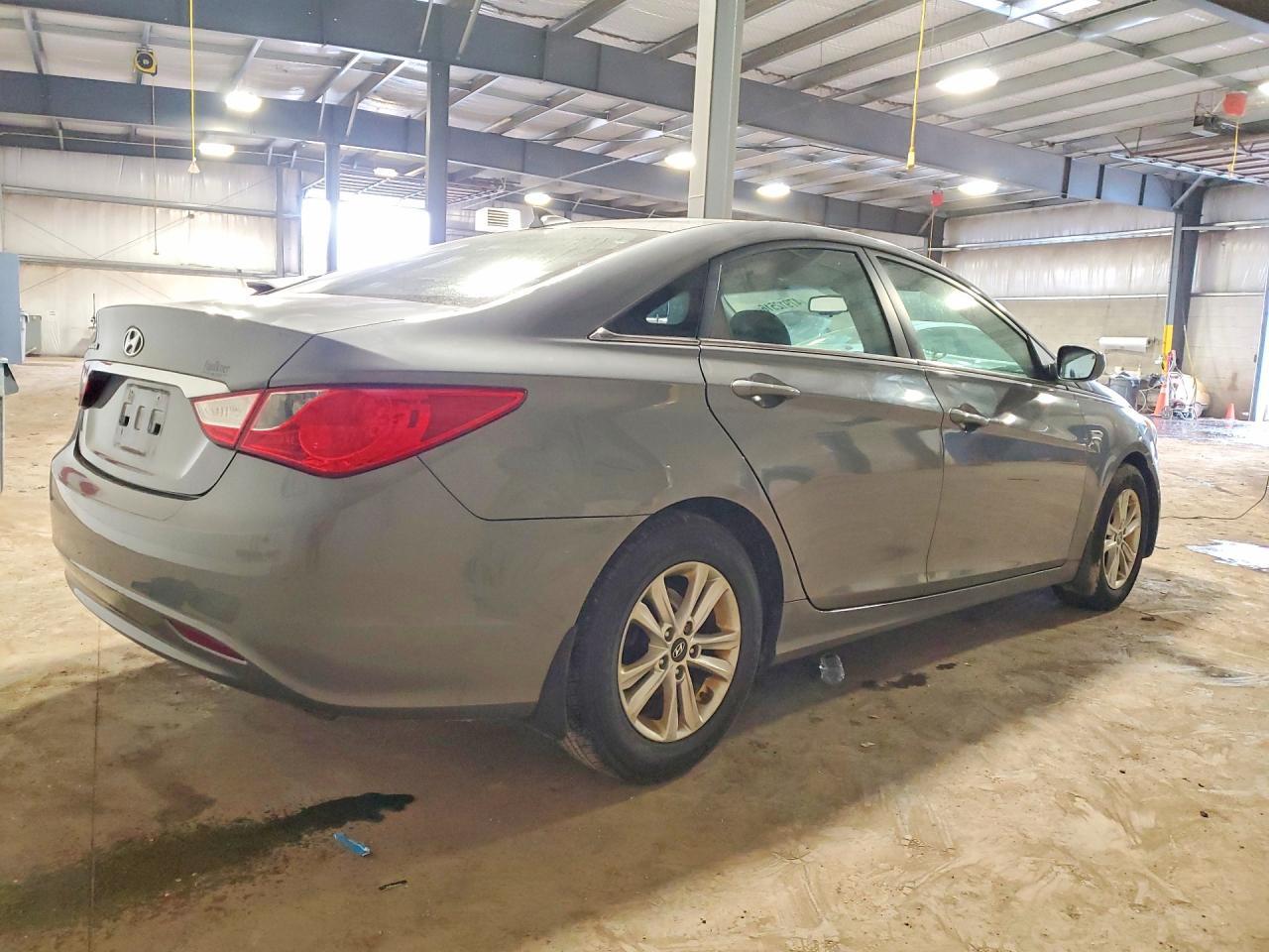2013 Hyundai Sonata Gls - Фото 3
