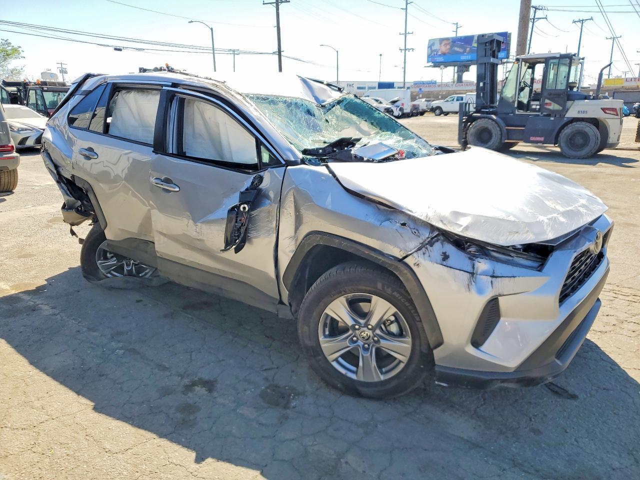 2024 Toyota Rav4 Xle - Image 4