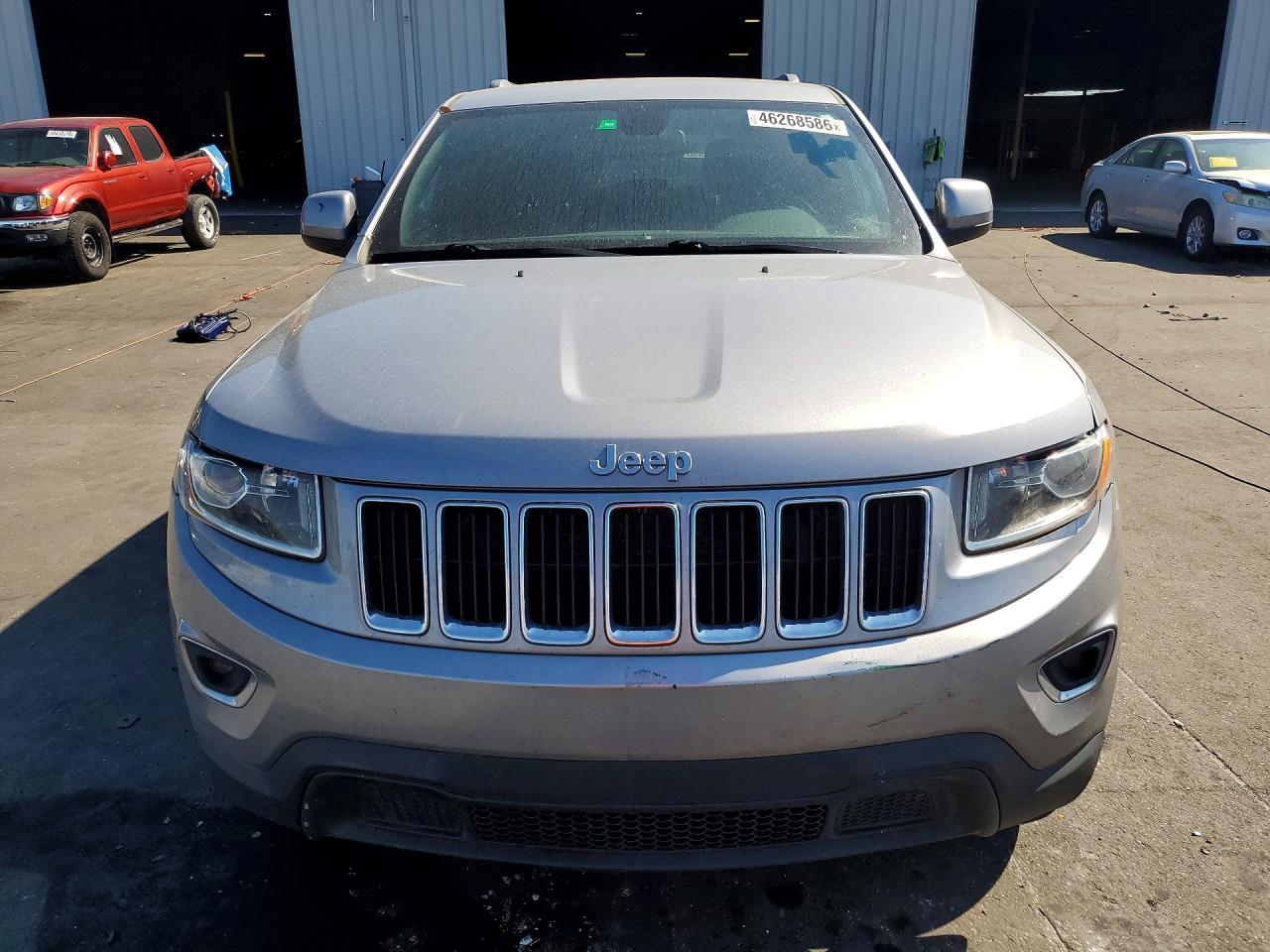 2015 Jeep Grand Cherokee Laredo - Фото 5