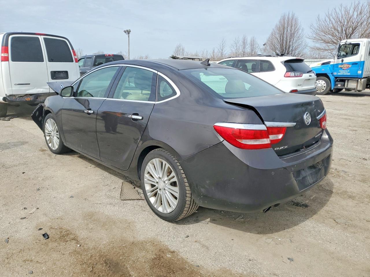 2013 Buick Verano Convenience - Фото 2