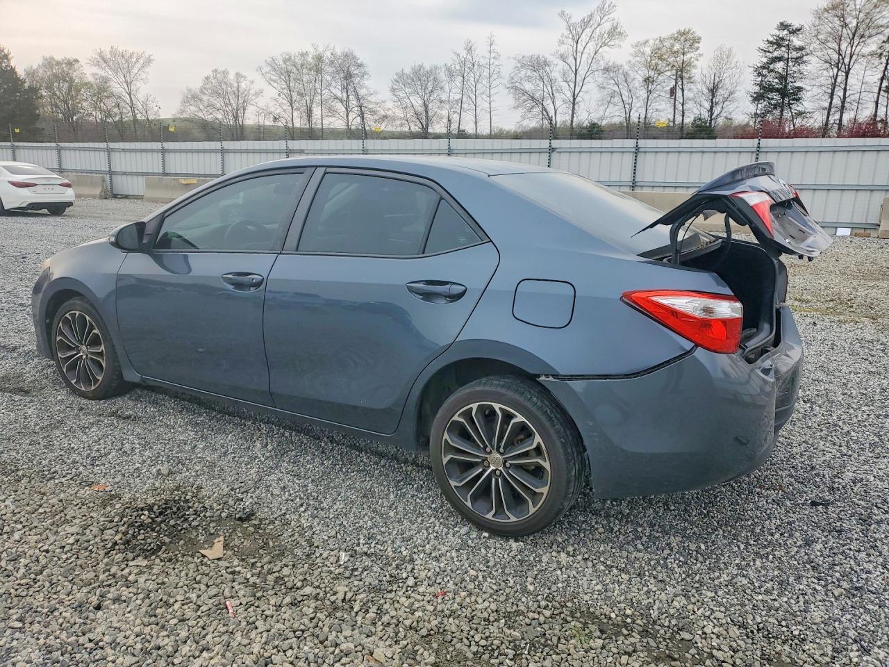 2014 Toyota Corolla S Plus - Фото 2