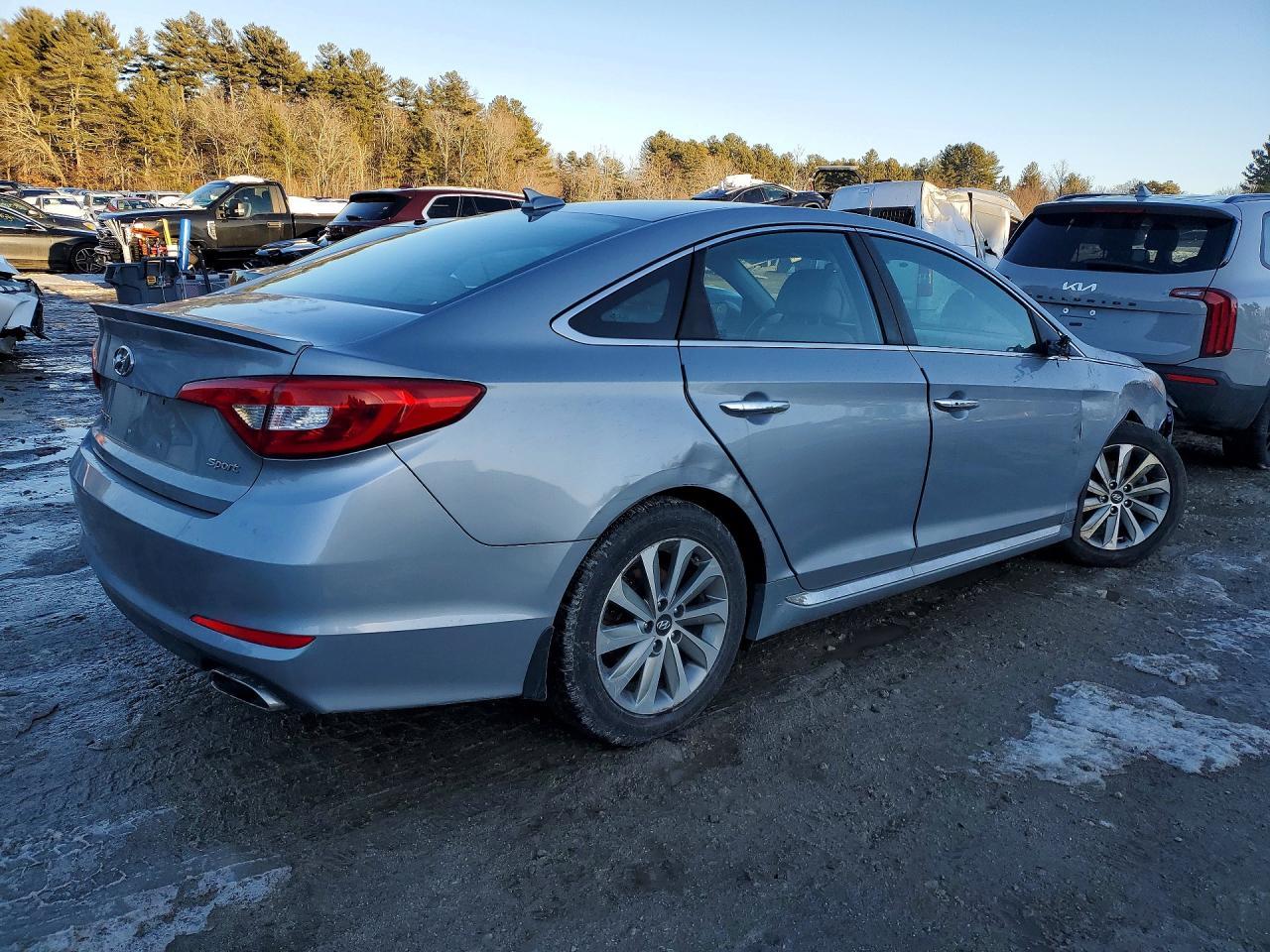 2017 Hyundai Sonata Sport - Image 3