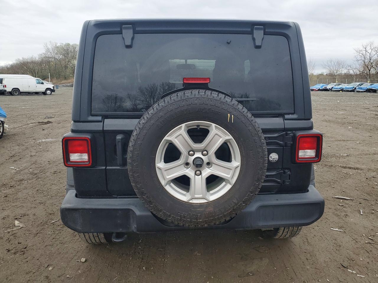 2021 Jeep Wrangler Sport - Фото 6