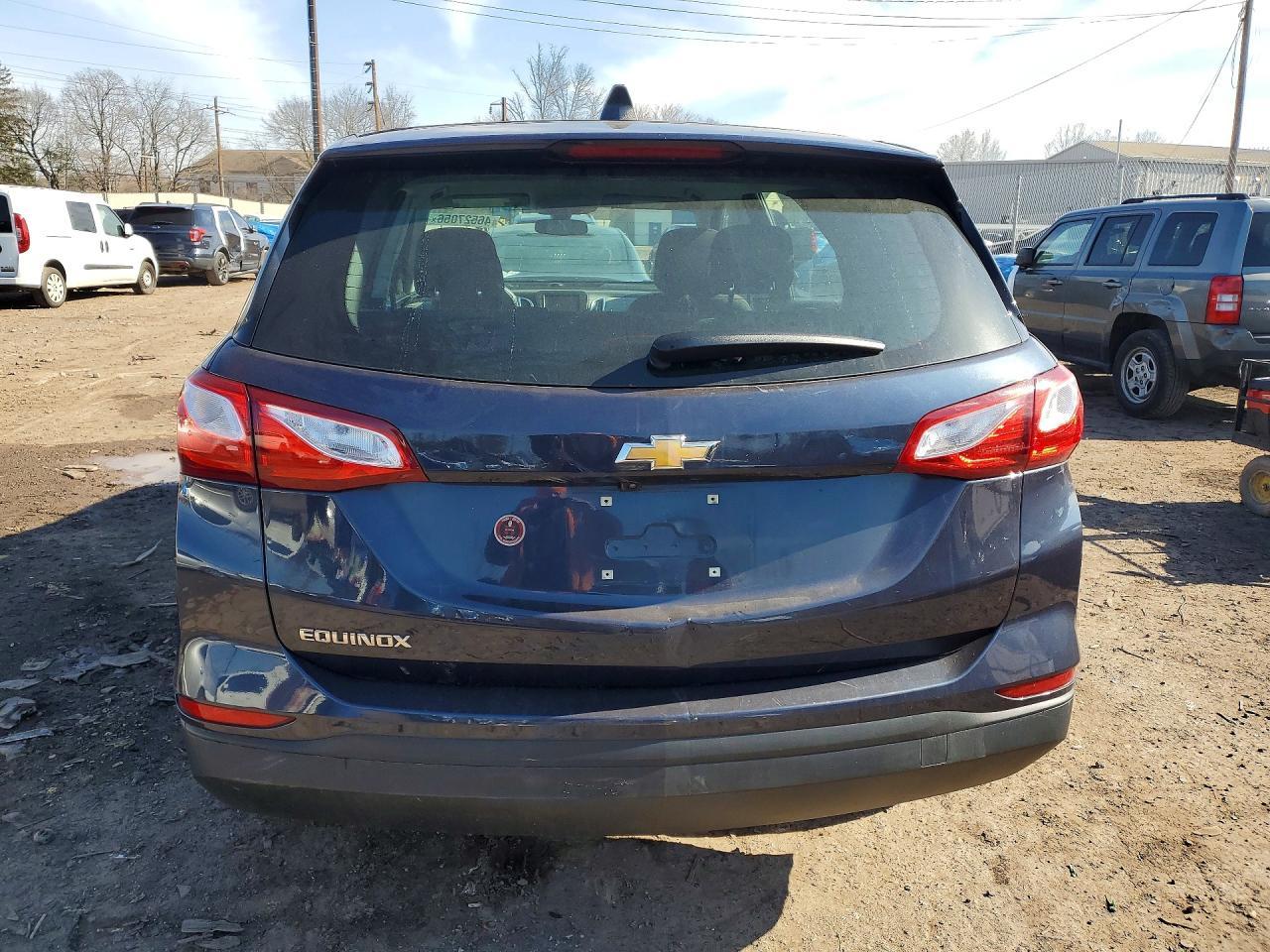2019 Chevrolet Equinox Ls - Фото 6
