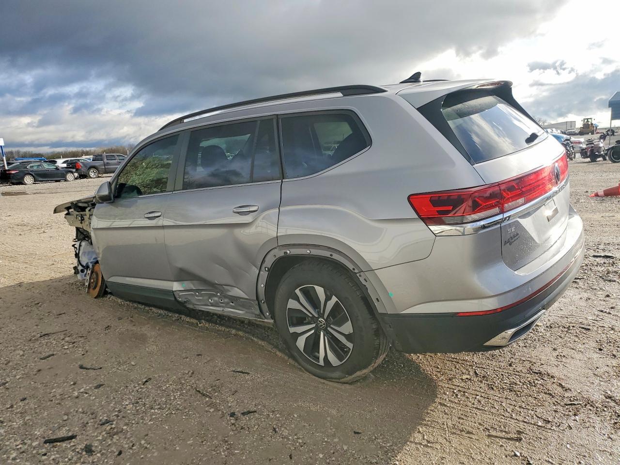 2024 Volkswagen Atlas Se - Фото 2