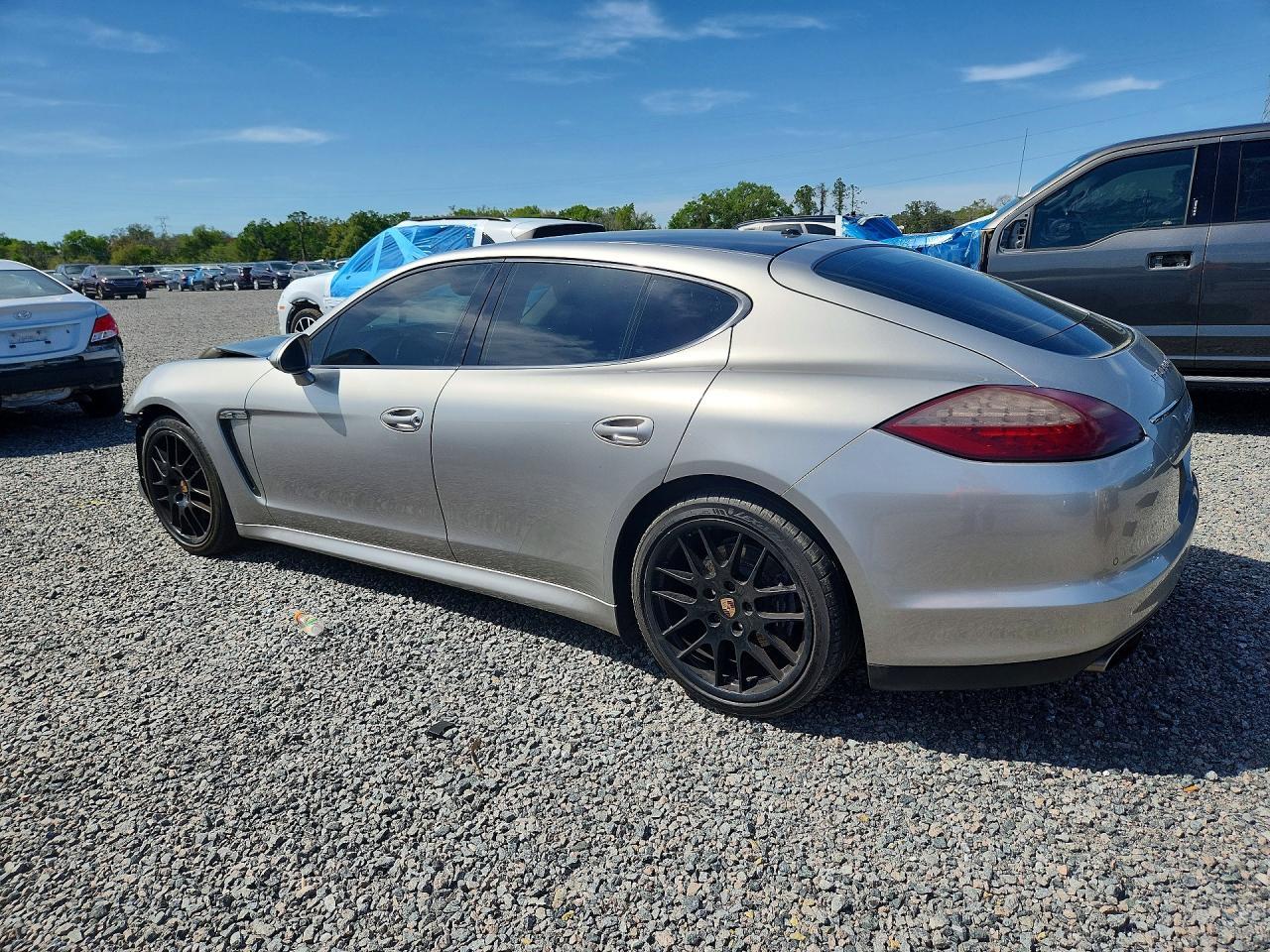 2011 Porsche Panamera 2 - Image 2