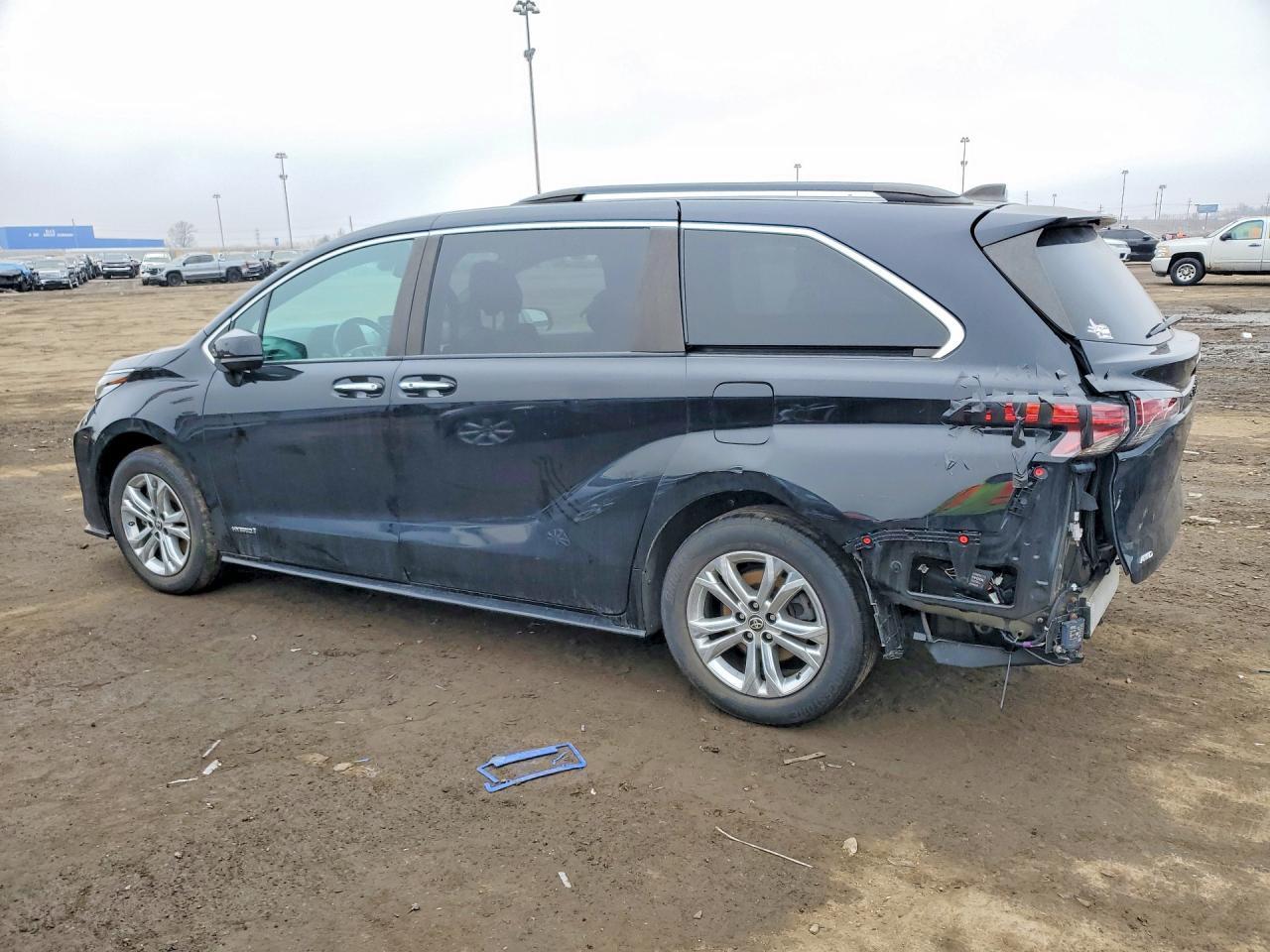 2021 Toyota Sienna Xse 7-Passenger - Фото 2