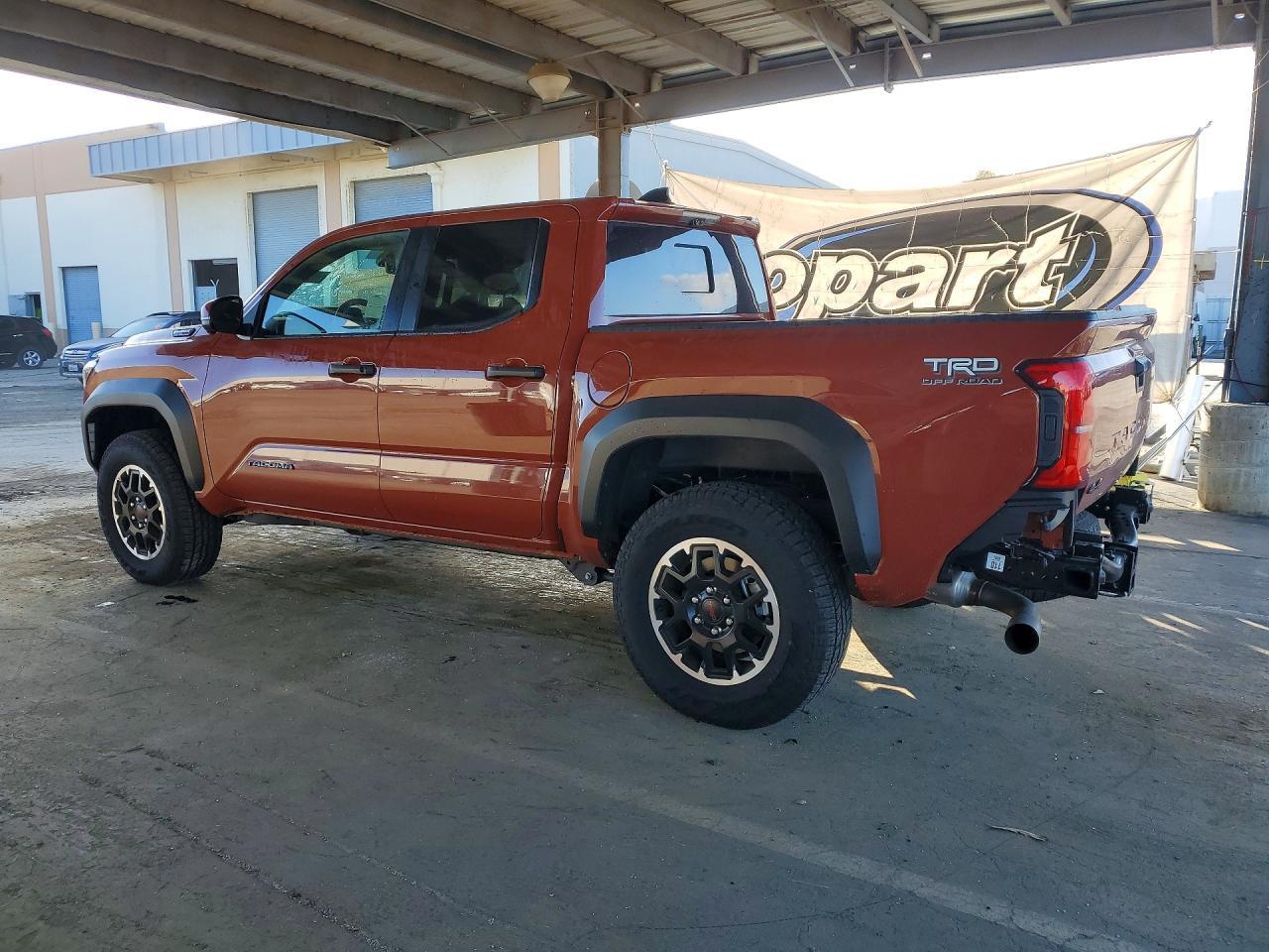 2025 Toyota Tacoma Double Cab - Фото 2