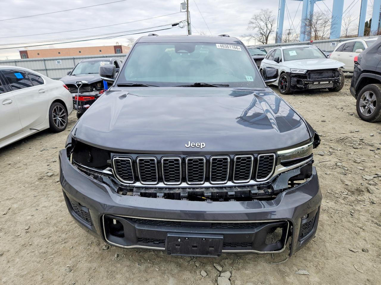 2022 Jeep Grand Cherokee Overland - Фото 5