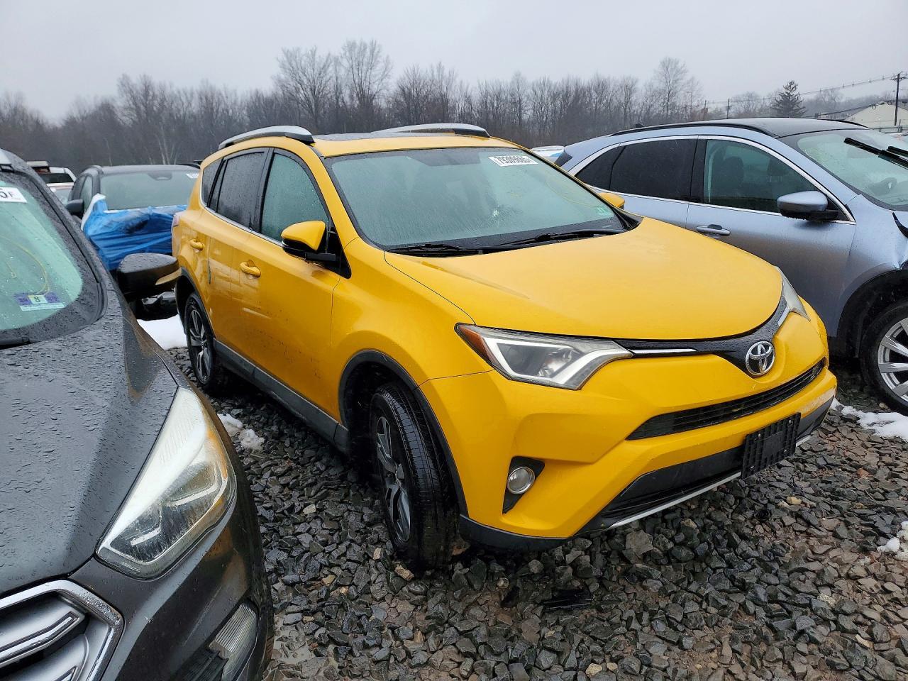 2016 Toyota Rav4 Xle - Image 4