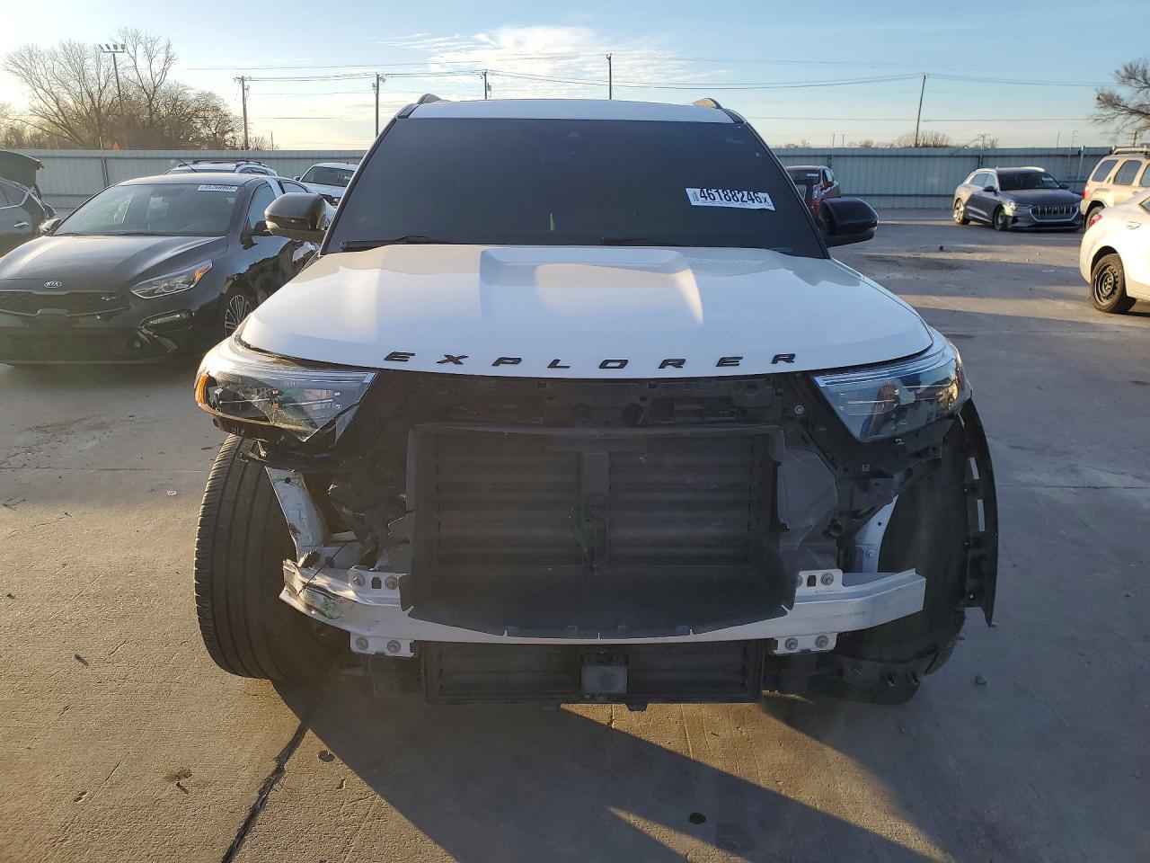2022 Ford Explorer St - Фото 5