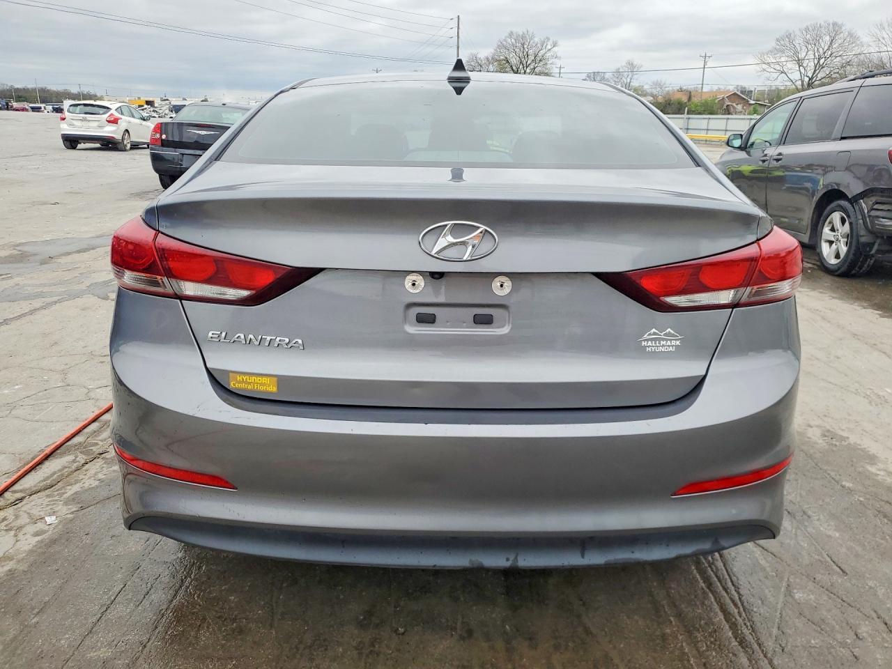 2018 Hyundai Elantra Value Edition - Фото 6