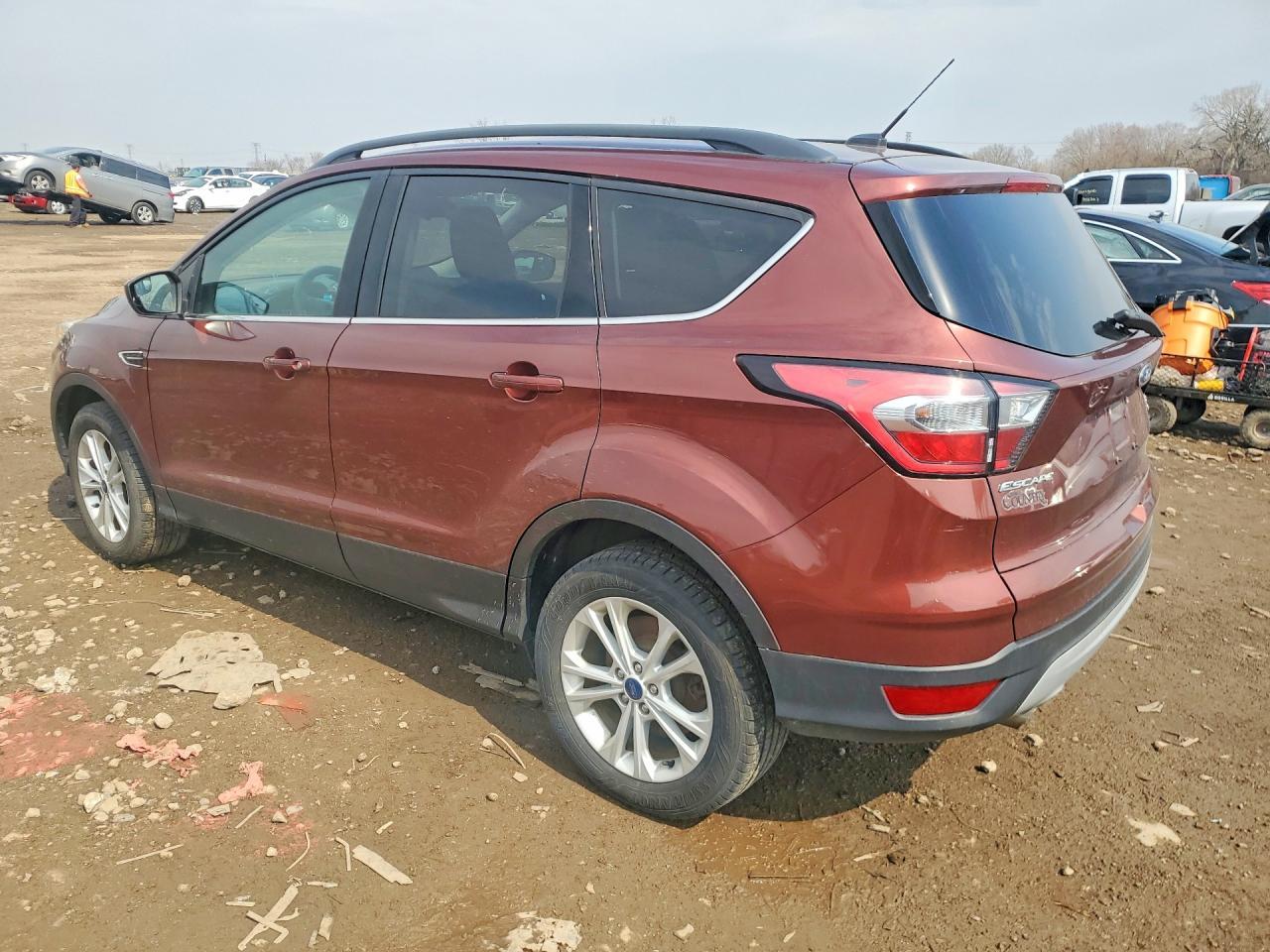 2018 Ford Escape Se - Фото 2