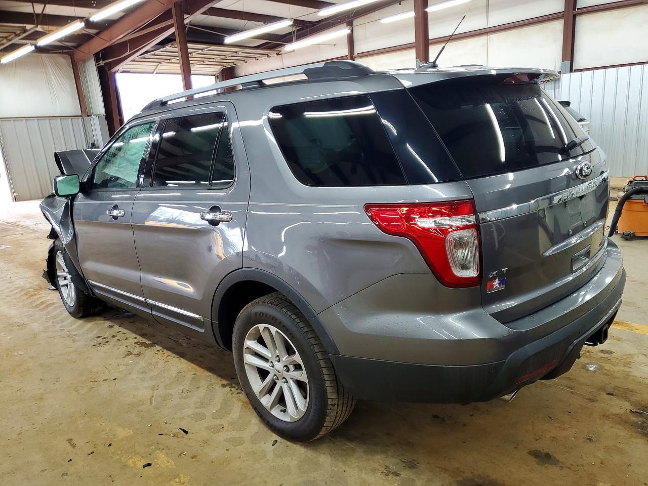 2014 Ford Explorer Xlt - Фото 2