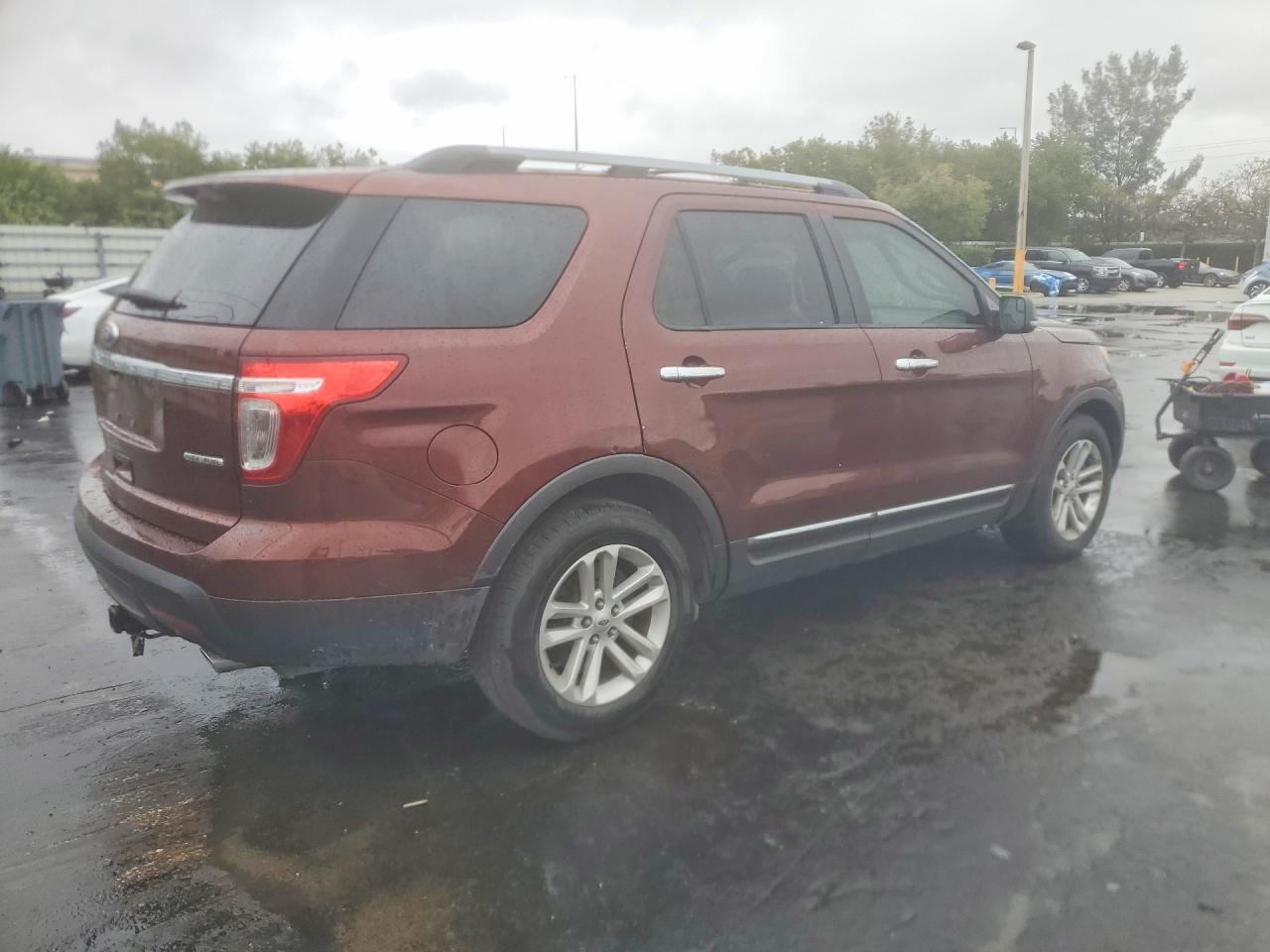 2015 Ford Explor Xlt - Фото 3