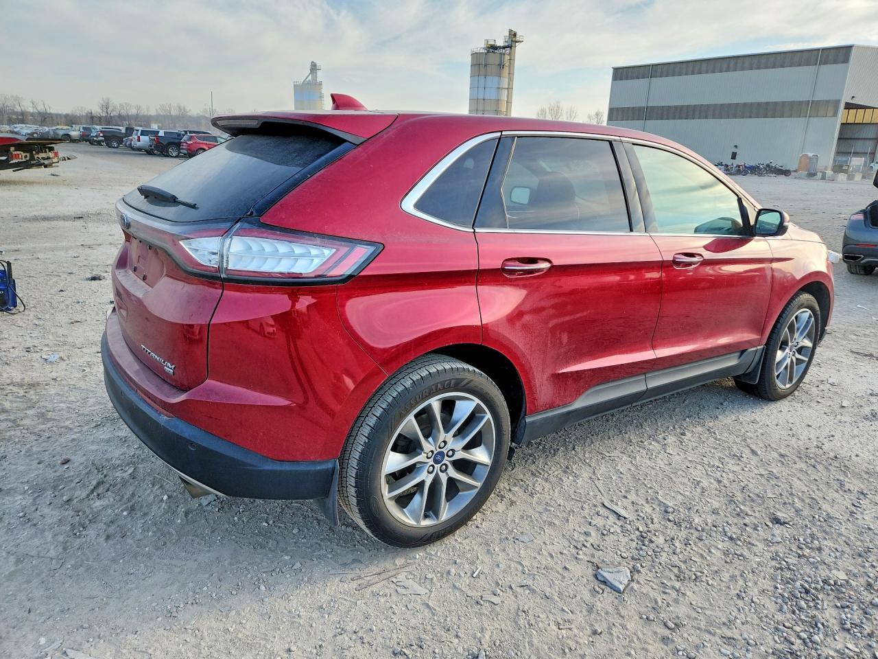 2016 Ford Edge Titanium - Image 3