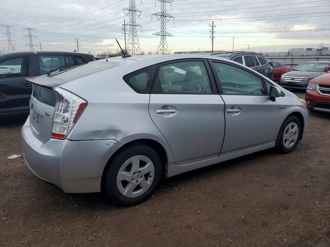 2010 Toyota Prius Iv - Фото 3