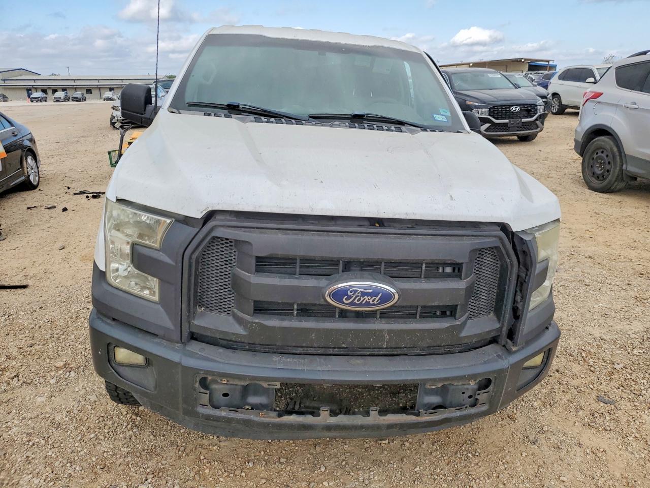 2015 Ford F150 Super Cab - Image 5