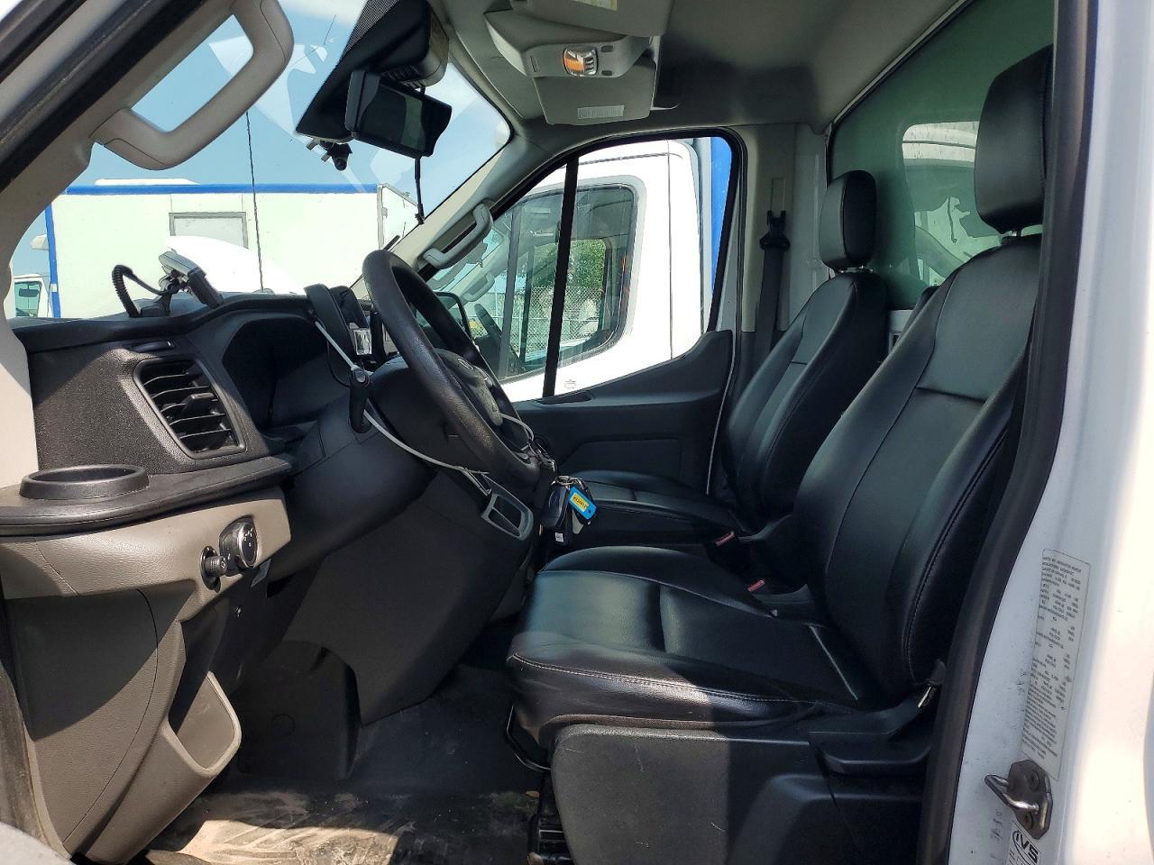 2020 Ford Transit Delivery Truck - Image 7