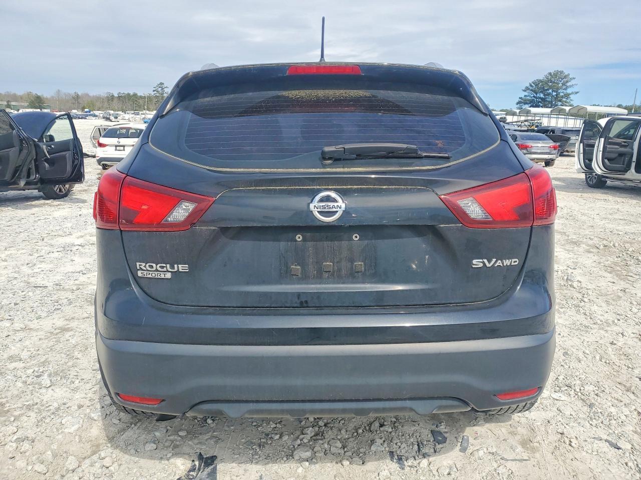 2017 Nissan Rogue Sport Sv - Image 6