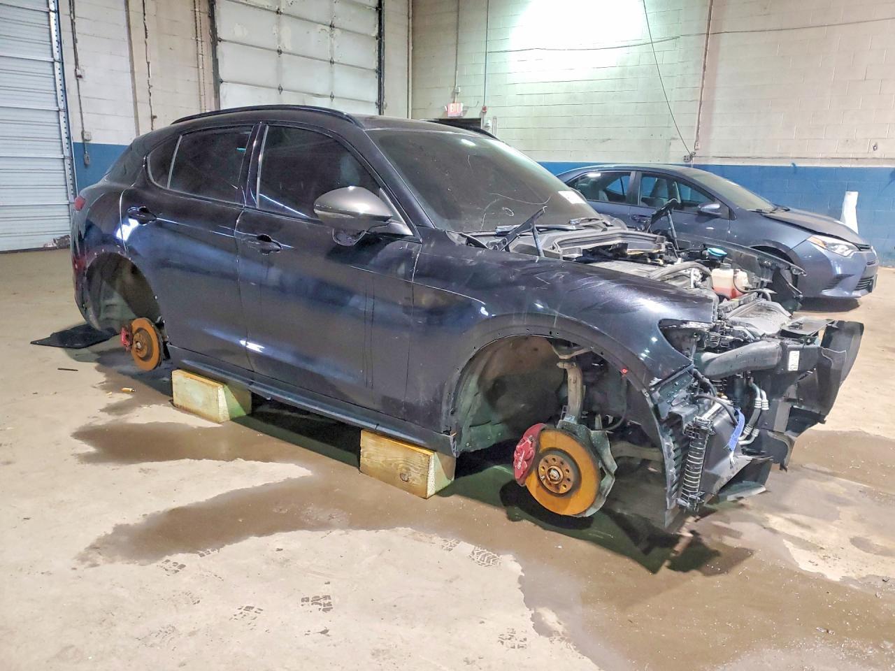 2019 Alfa Romeo Stelvio Ti - Image 4