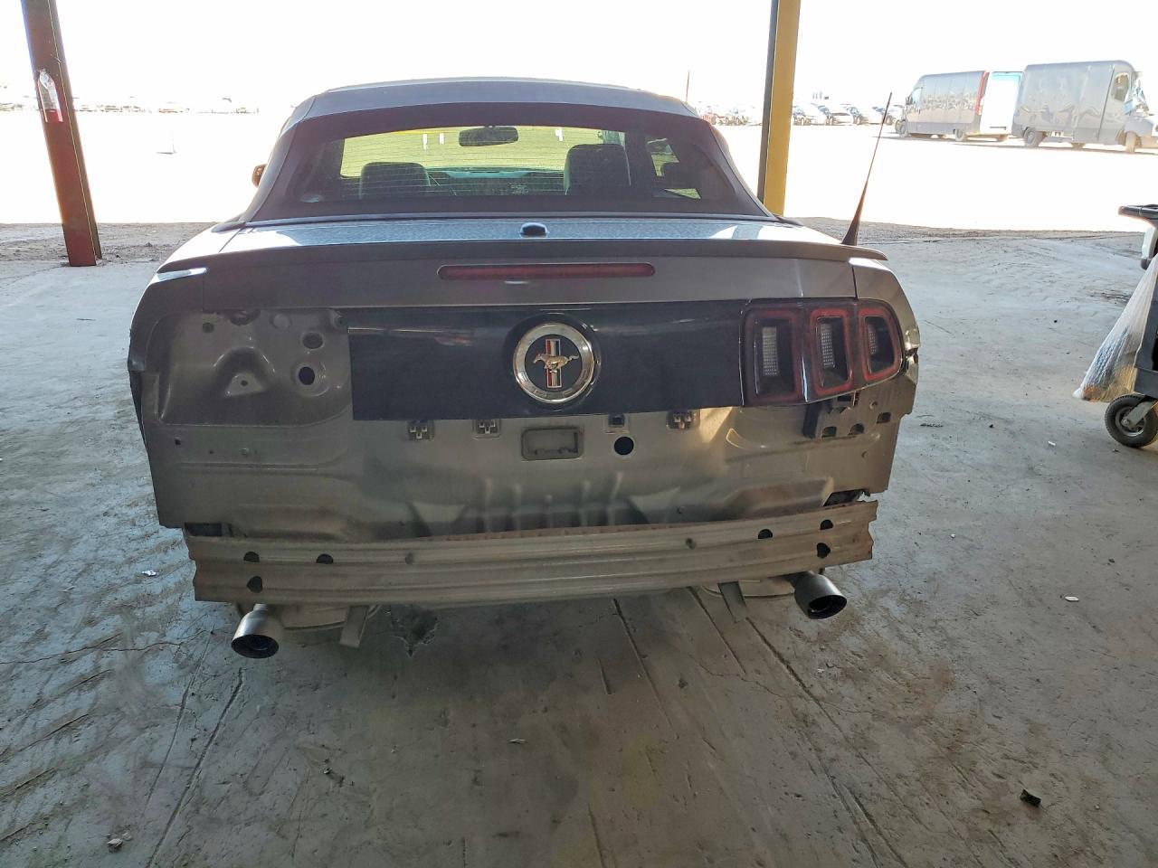 2014 Ford Mustang - Фото 6