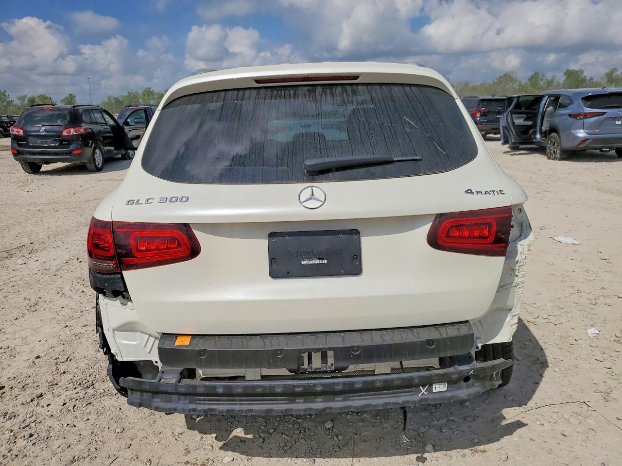 2022 Mercedes-Benz Glc 300 4Matic - Image 6