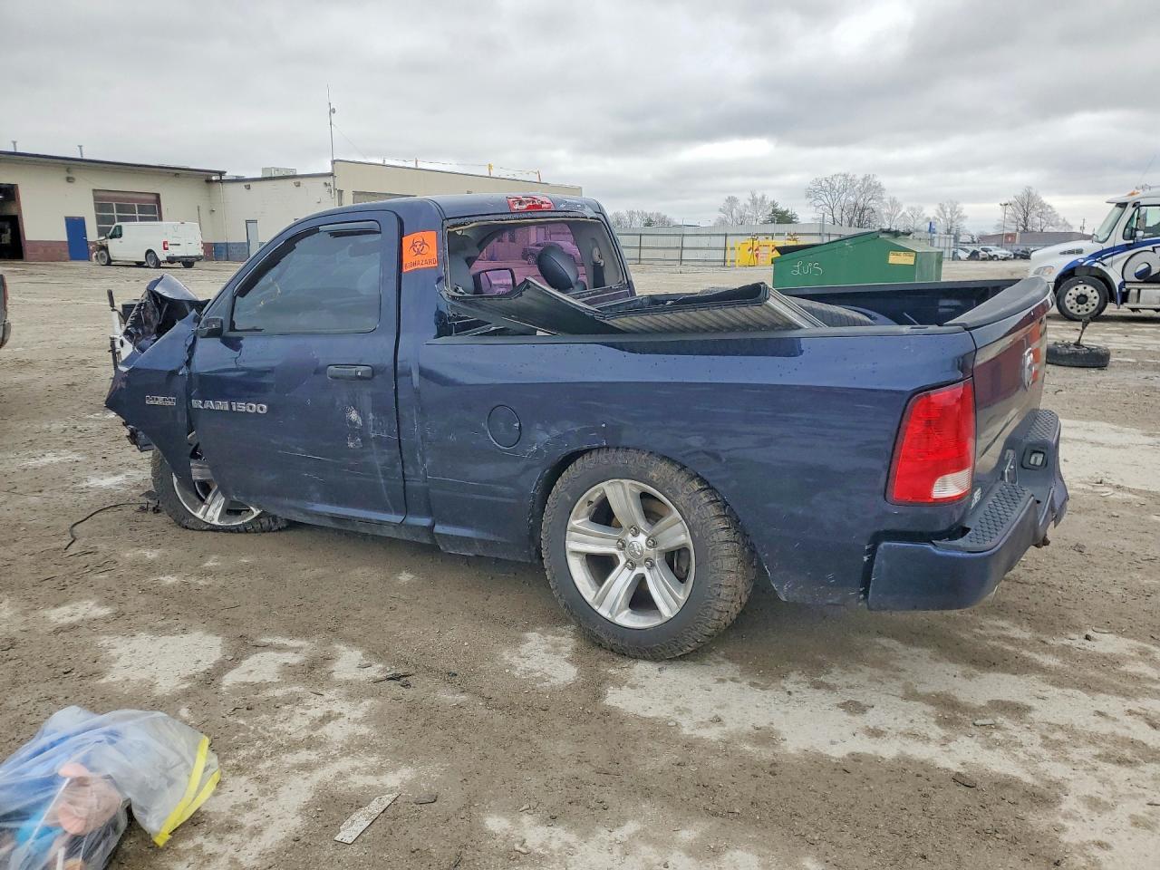 2012 Dodge Ram 1500 St - Фото 2
