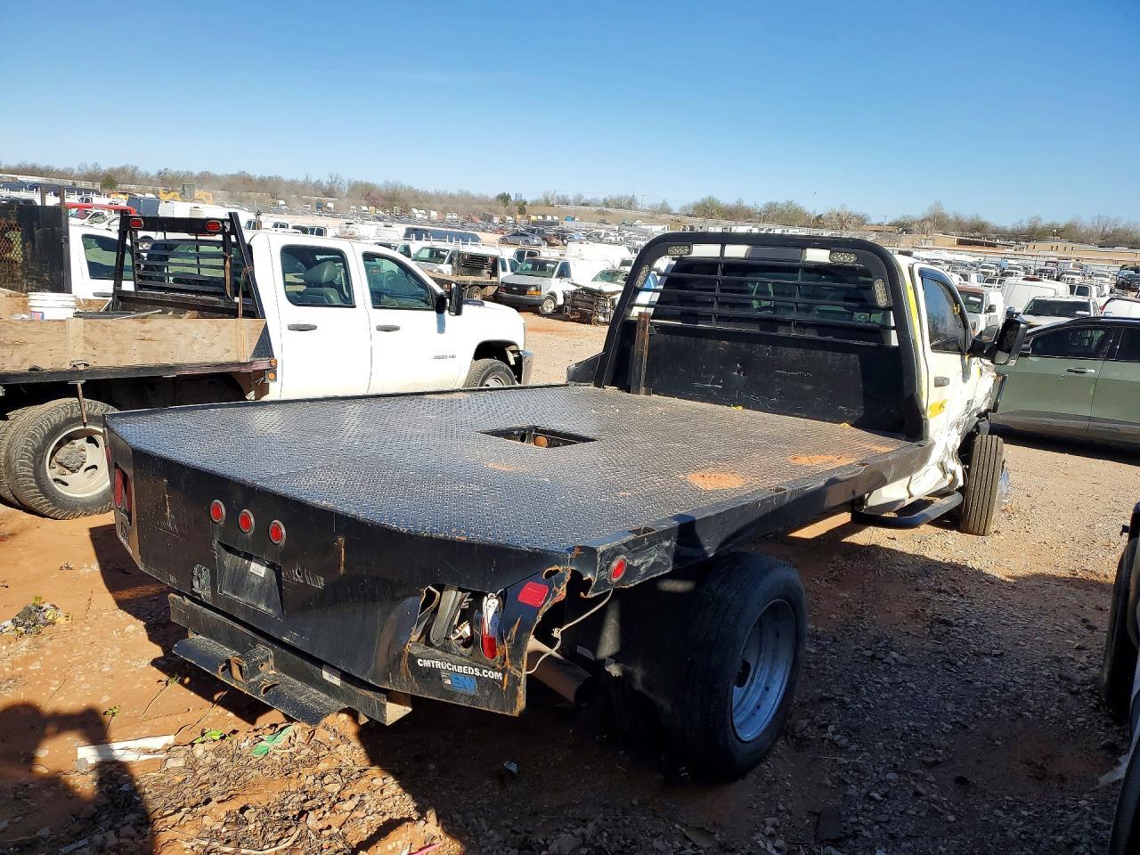2016 Ram 4500 Flatbed Truck - Фото 3