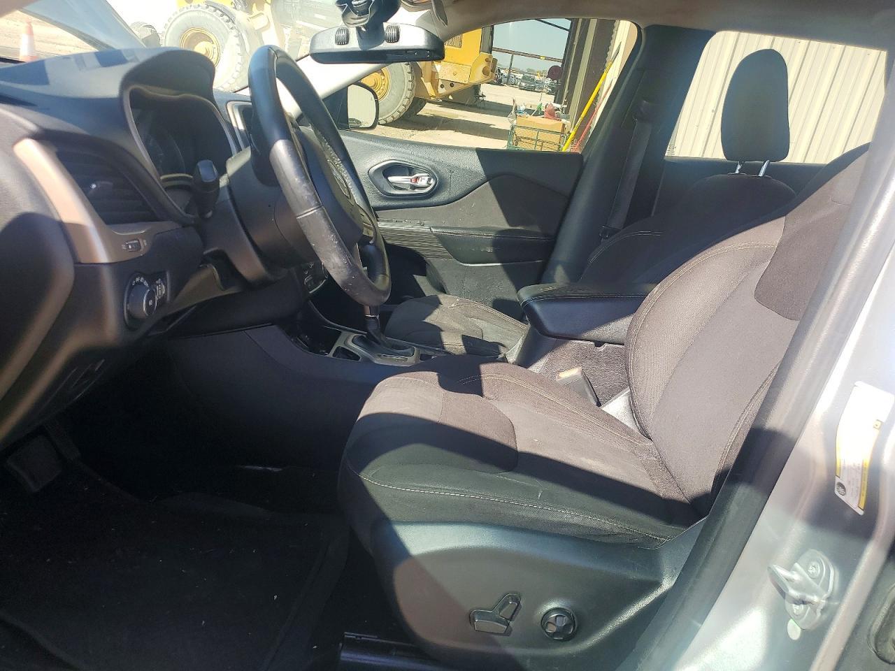 2017 Jeep Cherokee Latitude - Image 7