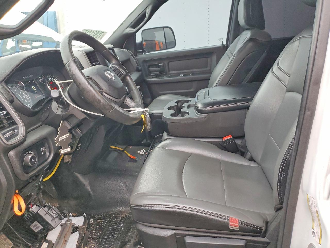 2022 Ram 3500 Tradesman Utility / Service Truck - Image 7
