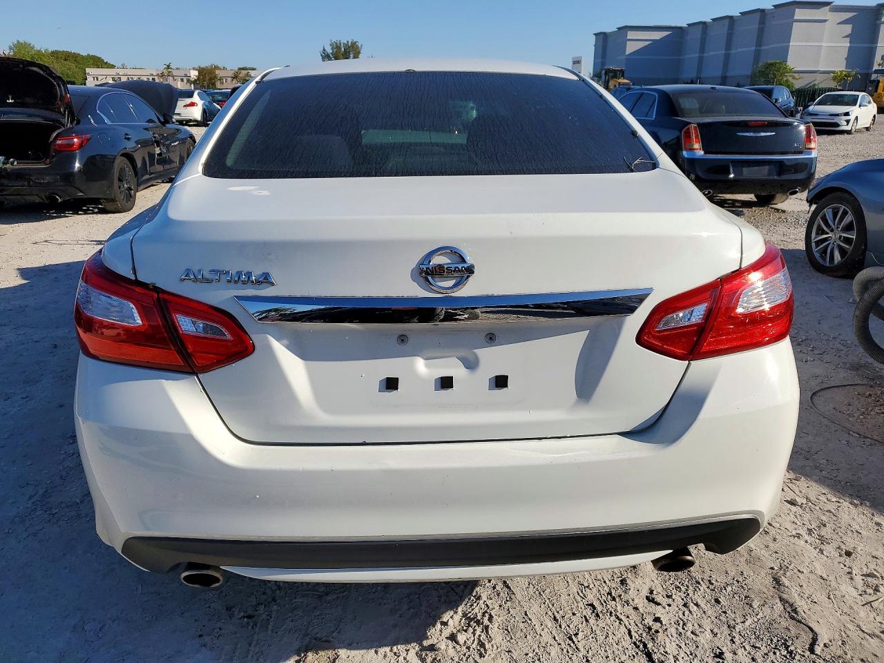 2017 Nissan Altima 2.5 S - Image 6