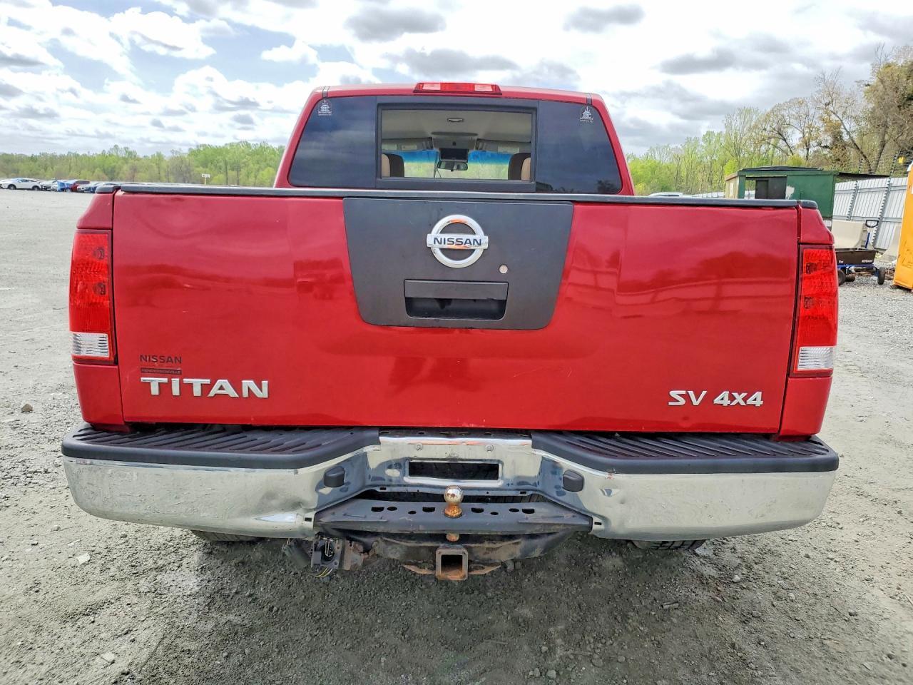 2011 Nissan Titan S - Фото 6