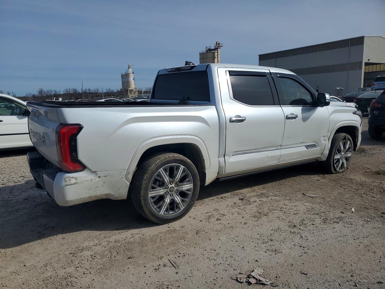2022 Toyota Tundra Capstone Hv - Фото 3