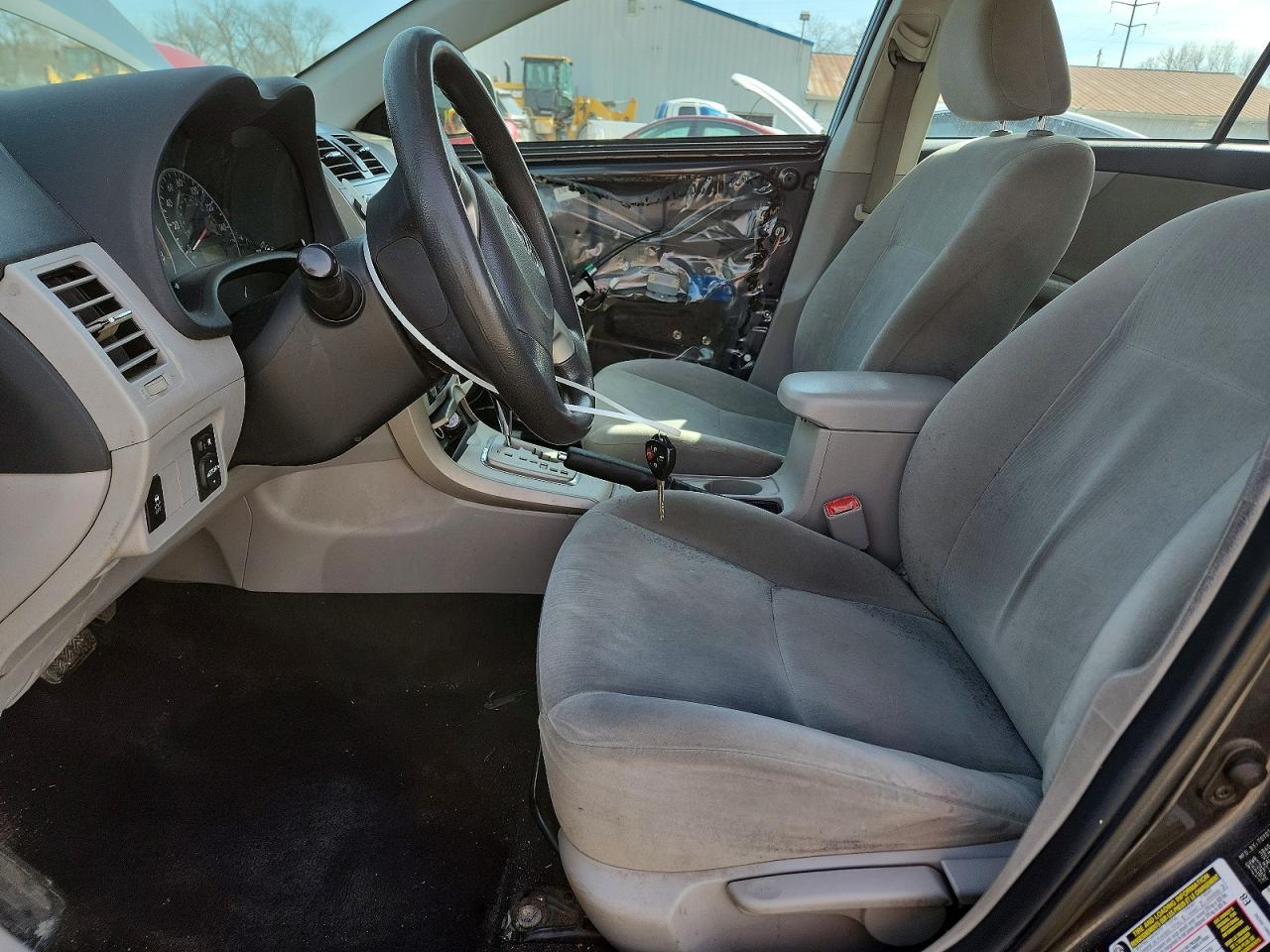 2011 Toyota Corolla Le - Фото 7