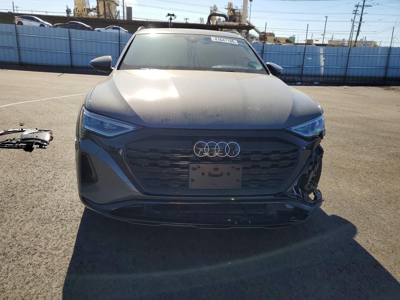 2024 Audi Q8 E-Tron Premium Plus - Фото 5