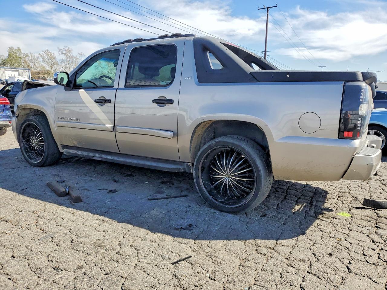 2009 Chevrolet Avalanche C1500 Lt - Фото 2