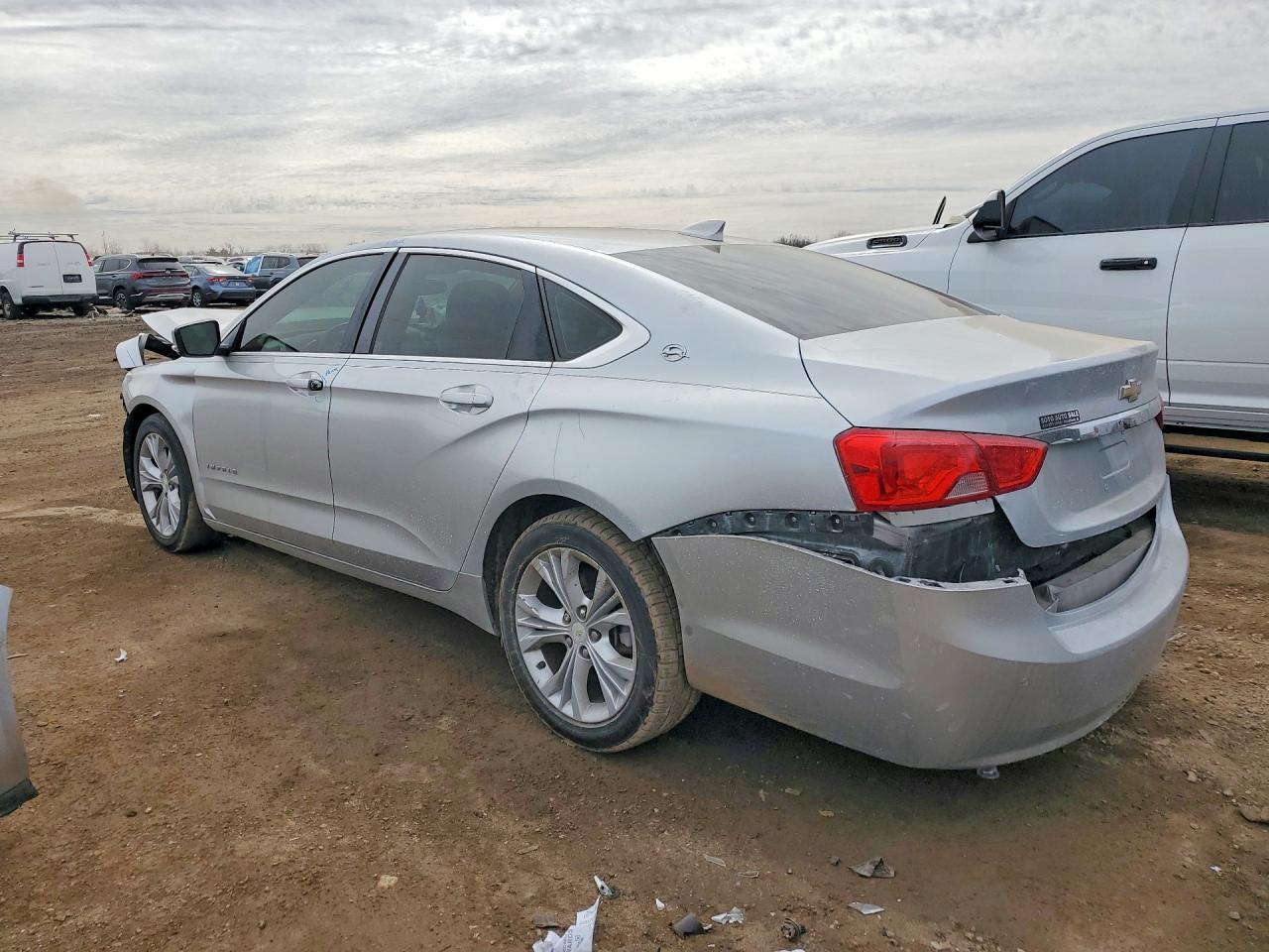 2015 Chevrolet Impala Lt - Фото 2