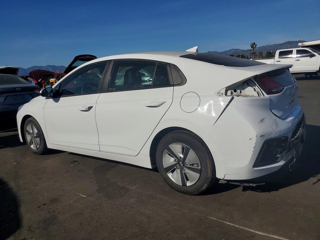 2019 Hyundai Ioniq Hybrid Blue - Image 2
