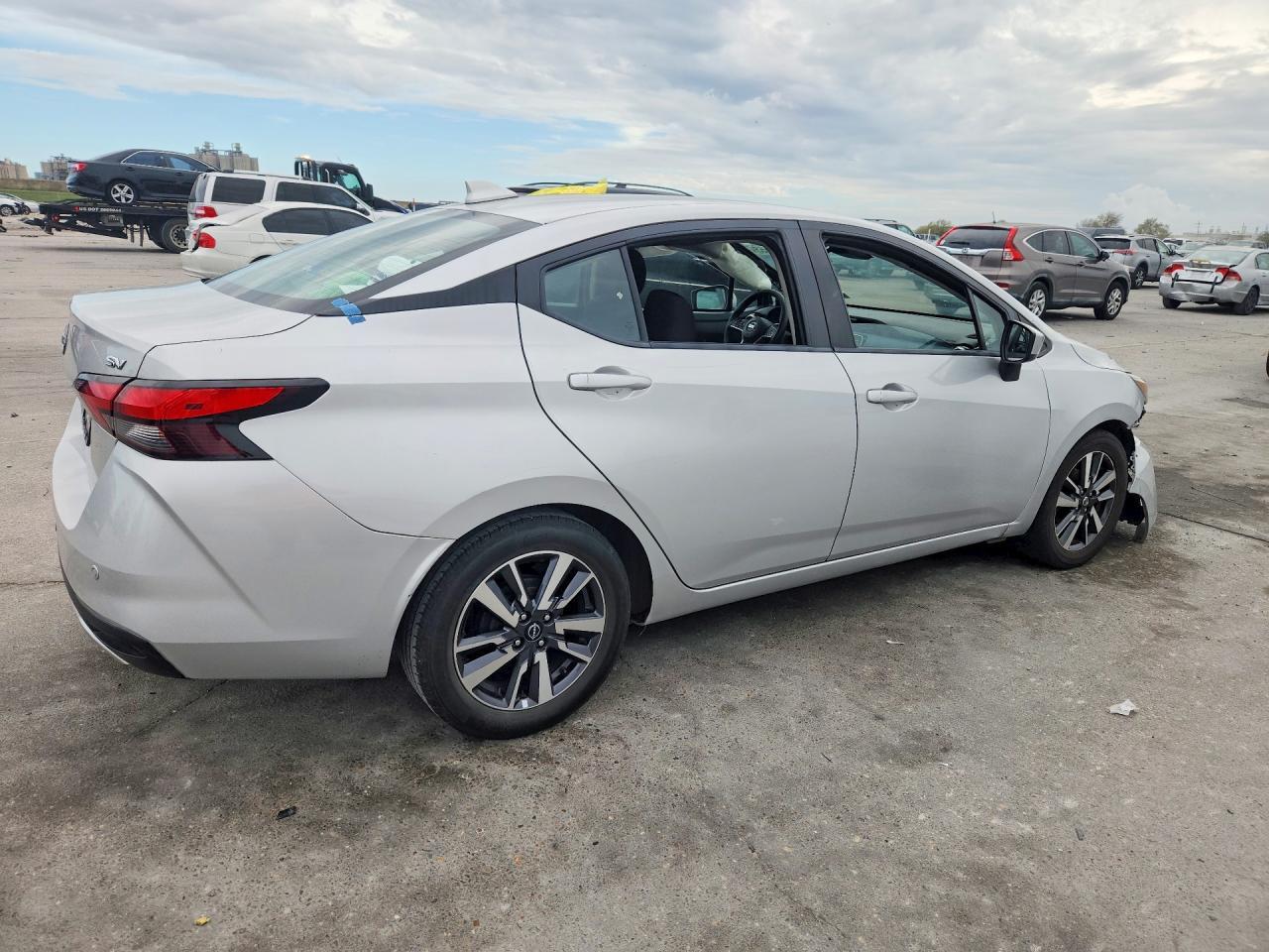 2023 Nissan Versa Sv - Фото 3