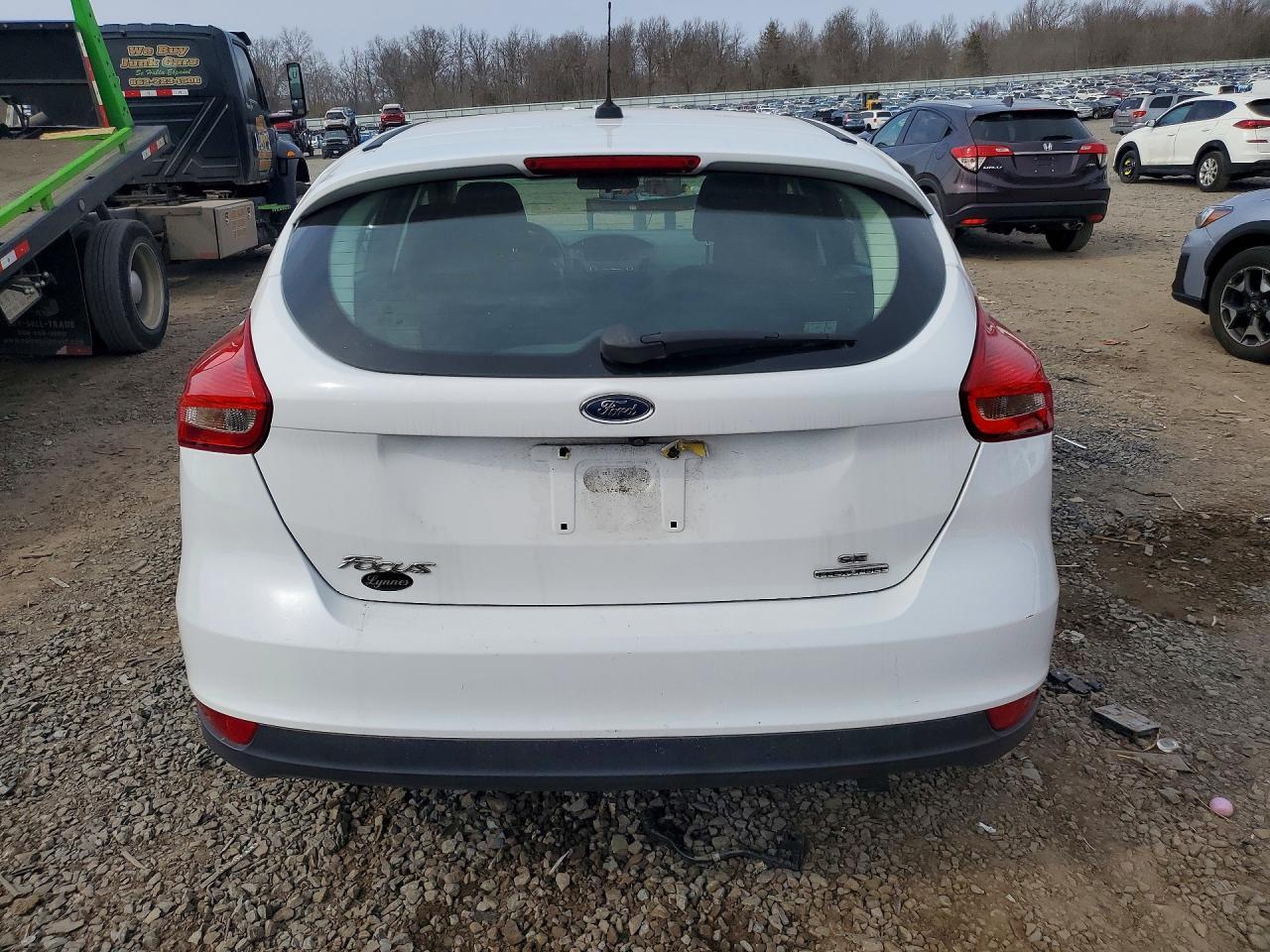2016 Ford Focus Se - Фото 6