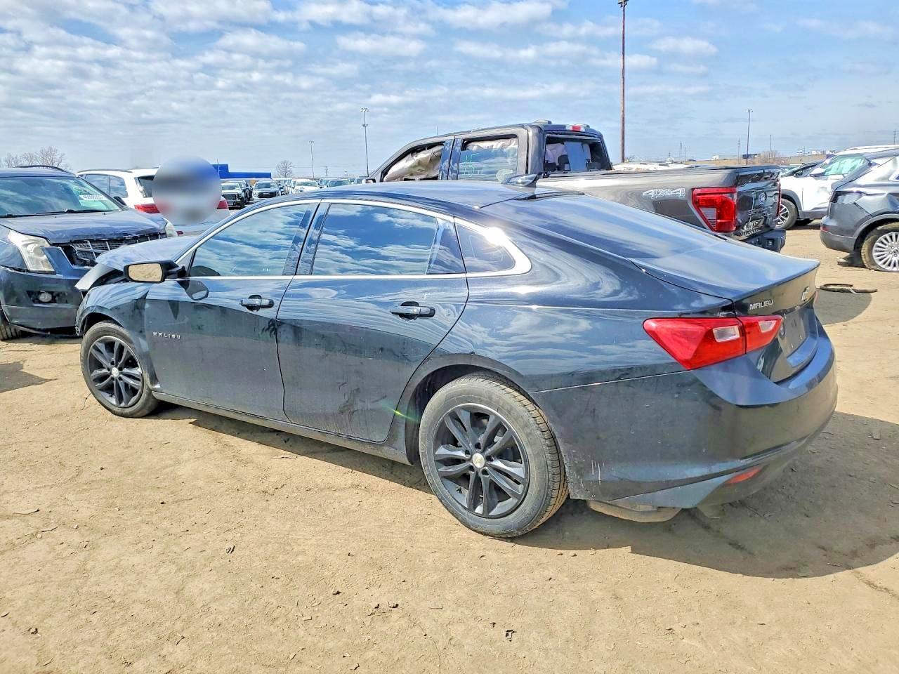 2016 Chevrolet Malibu Lt - Фото 2