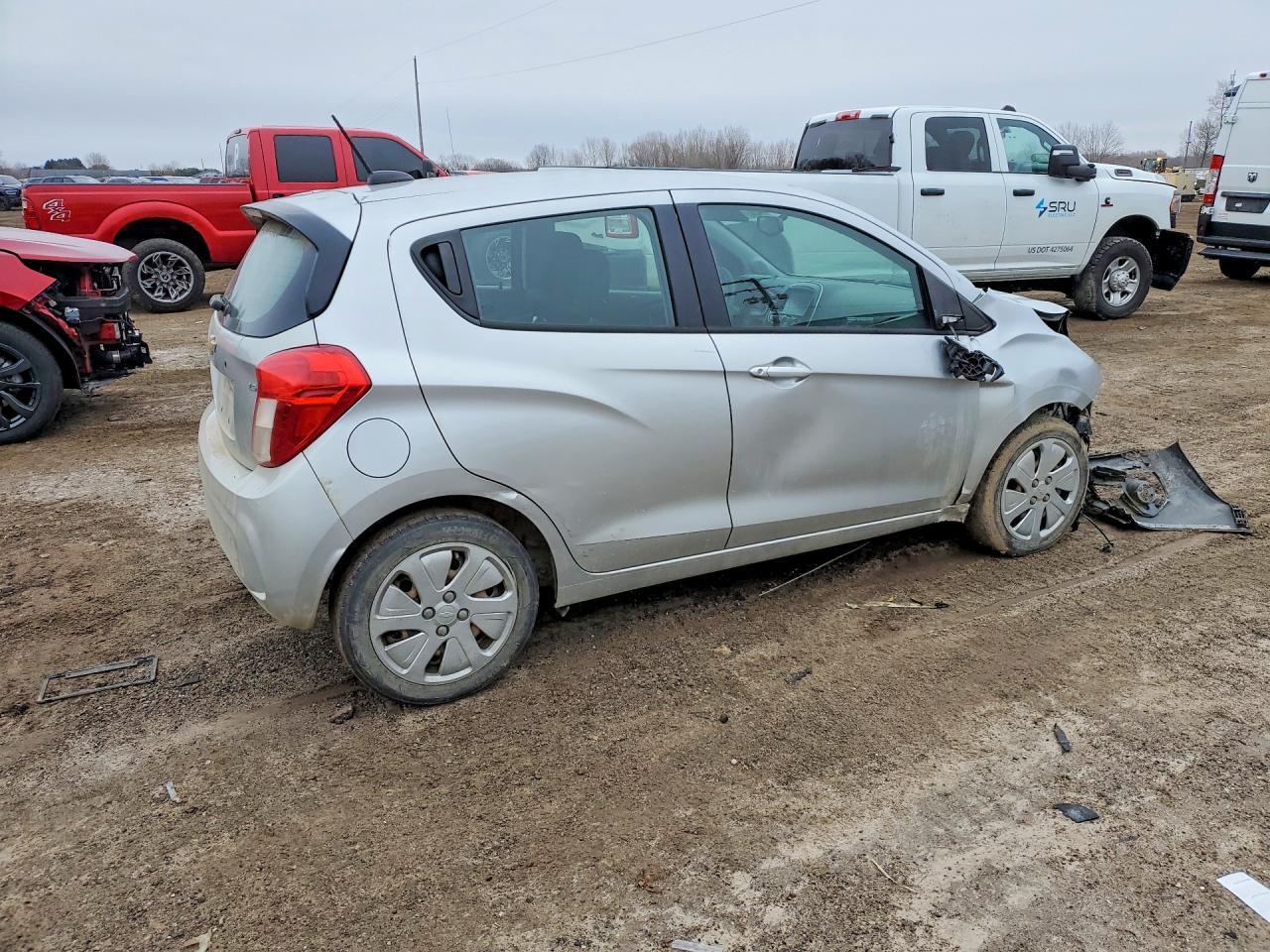 2016 Chevrolet Spark Ls - Фото 3