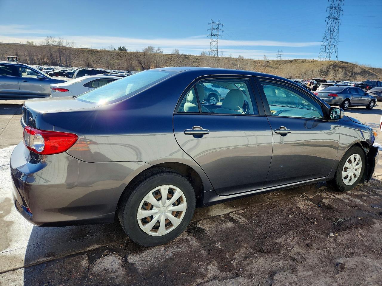 2011 Toyota Corolla Le - Фото 3