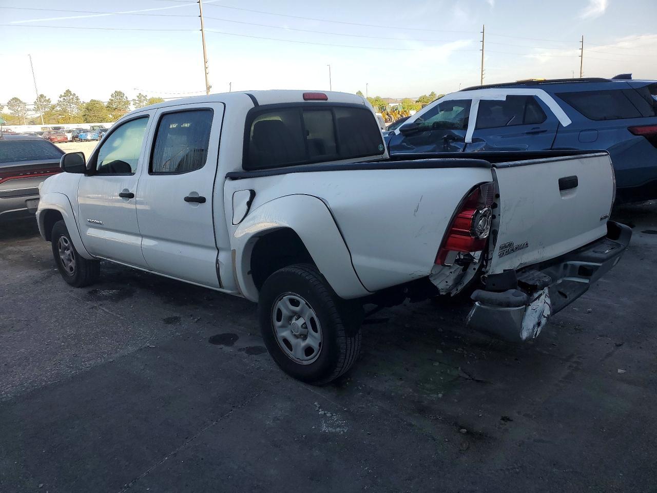 2013 Toyota Tacoma Base - Фото 2