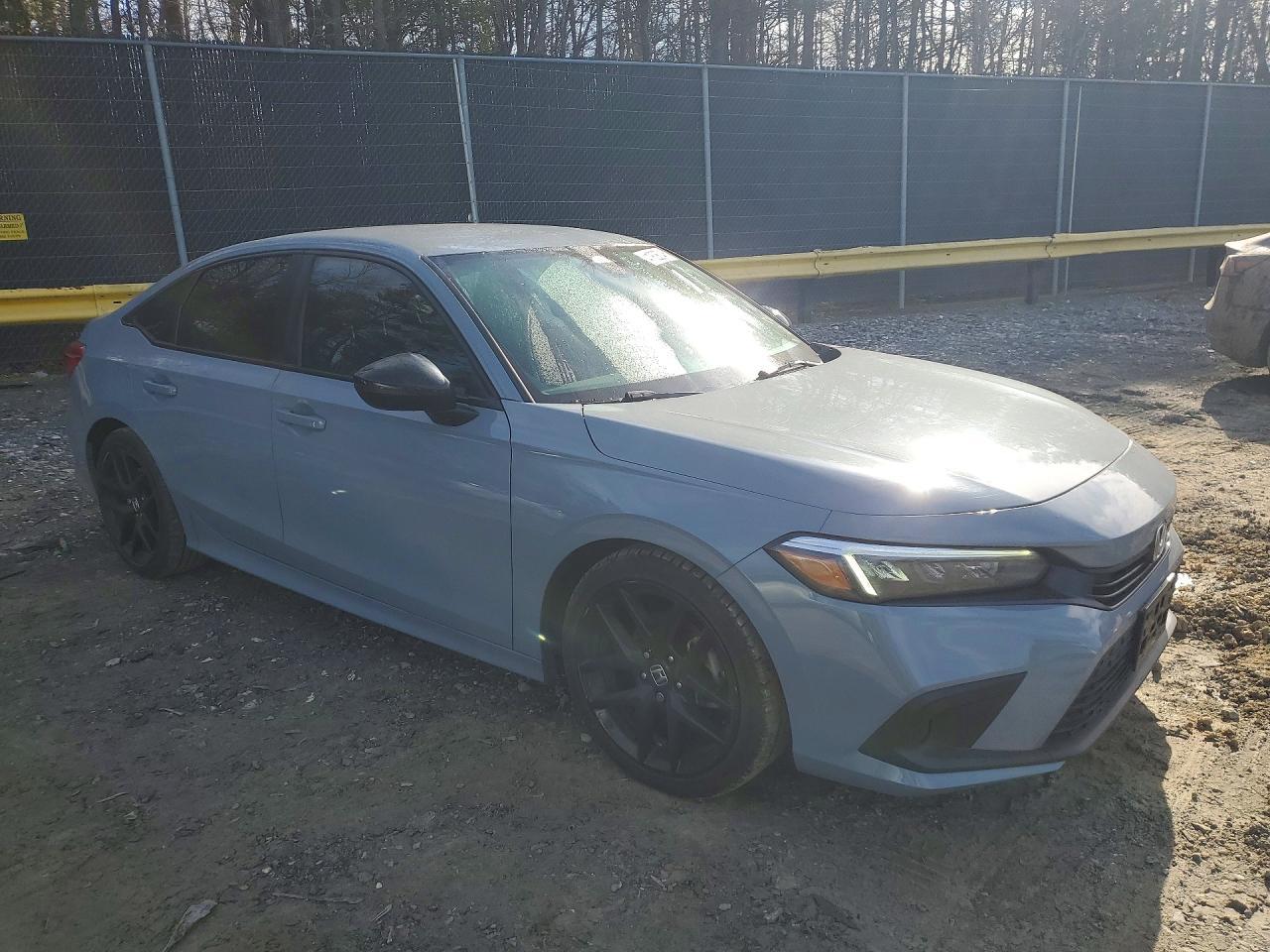 2023 Honda Civic Sport - Image 4