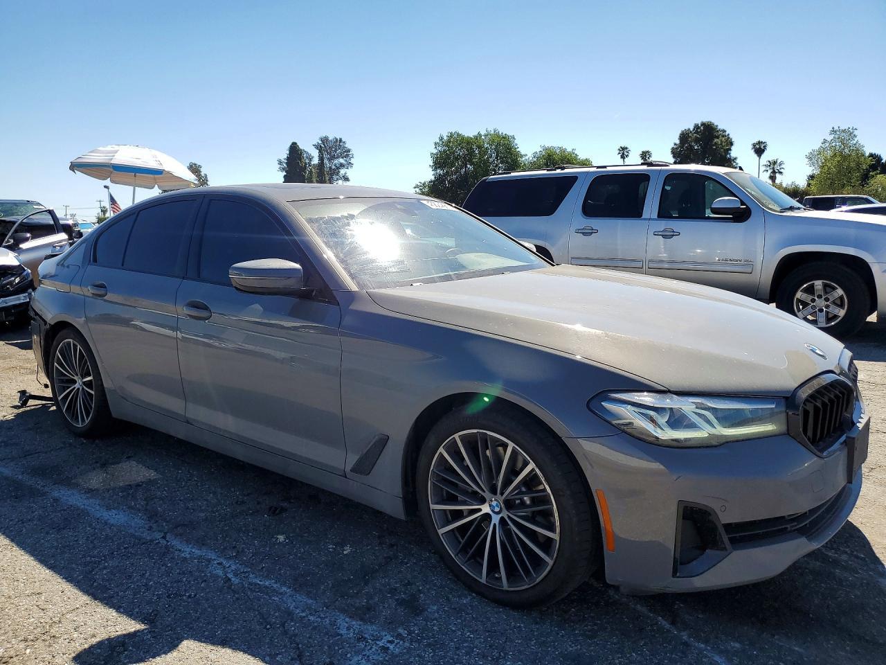 2022 BMW 530 I - Фото 4